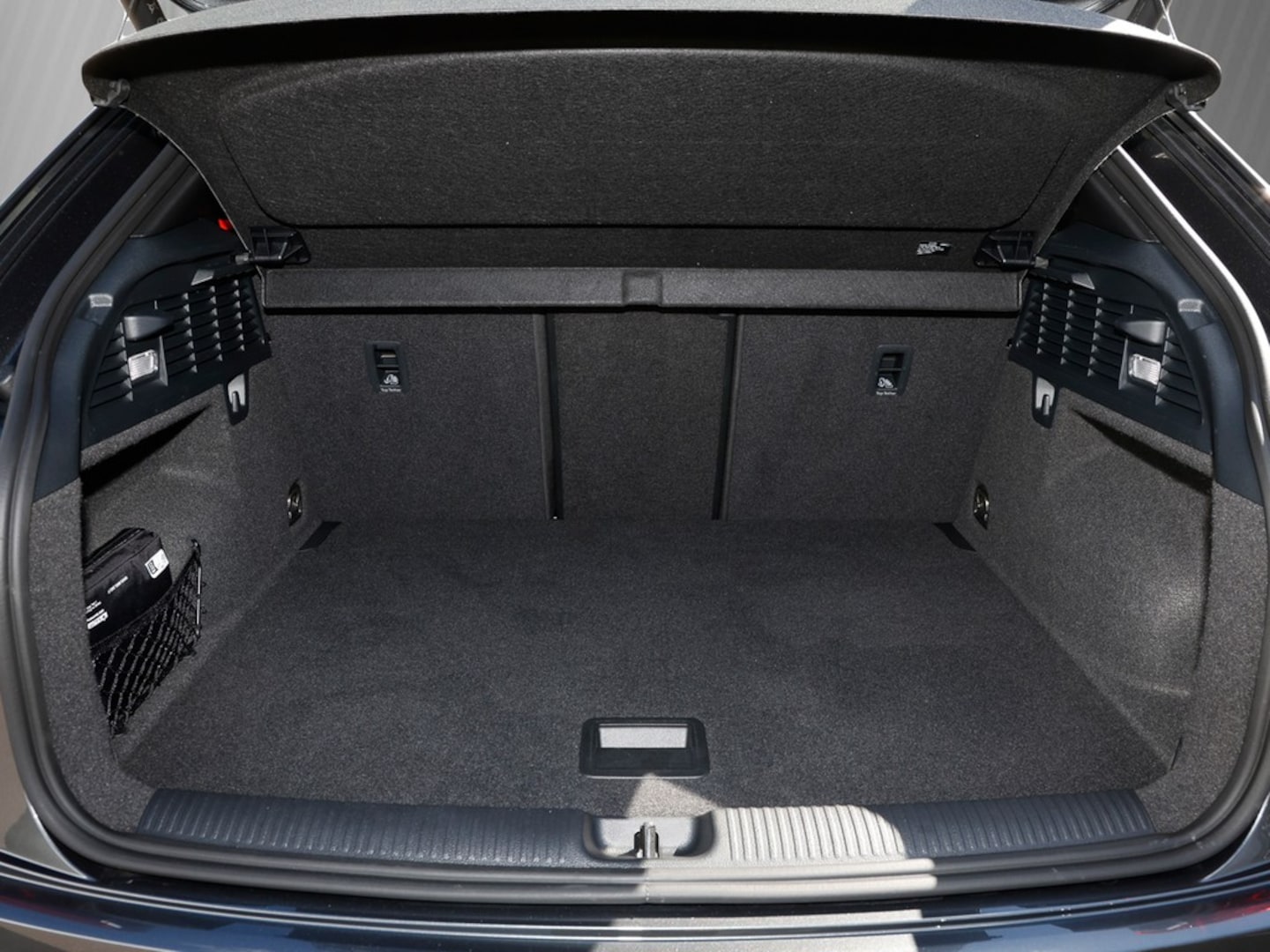 Bild über Audi Q2 S line 35 TFSI S tronic - für weitere Informationen kontaktieren Sie den Audi Partner