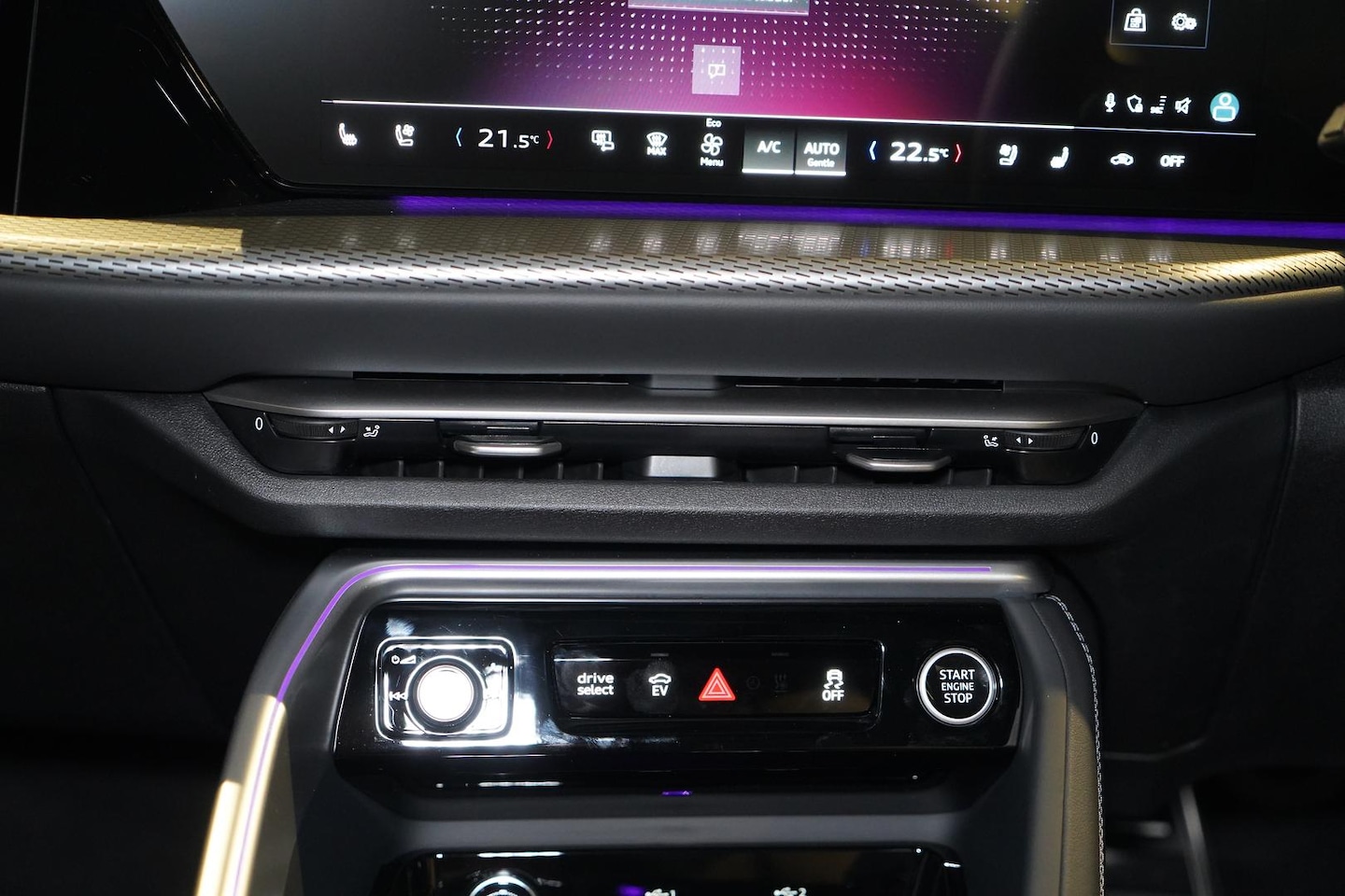 Image about Audi Q5 SUV e-hybrid quattro S tronic
