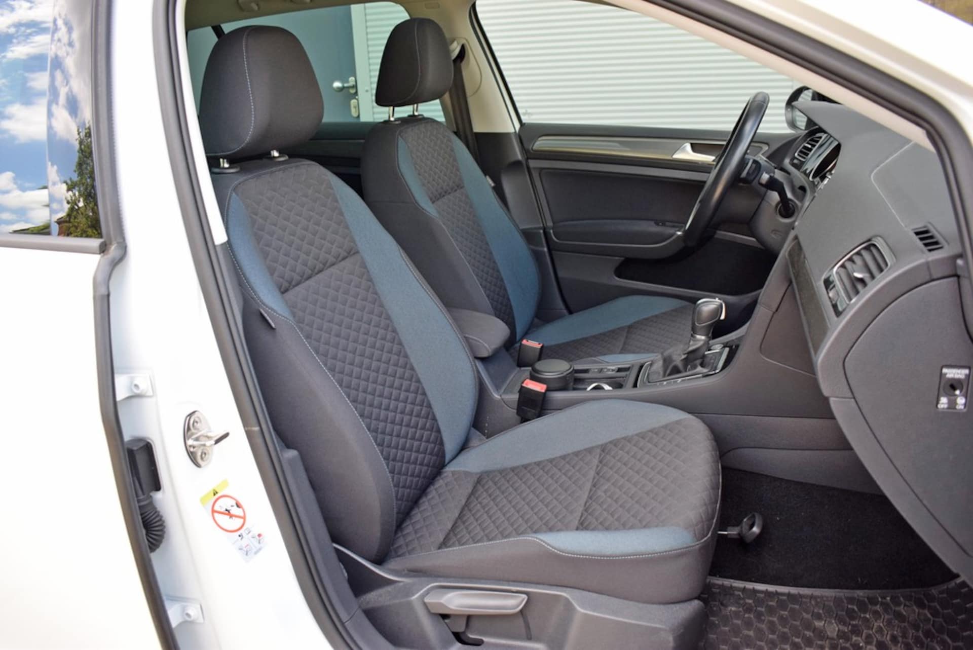 Volkswagen Golf IQ.DRIVE