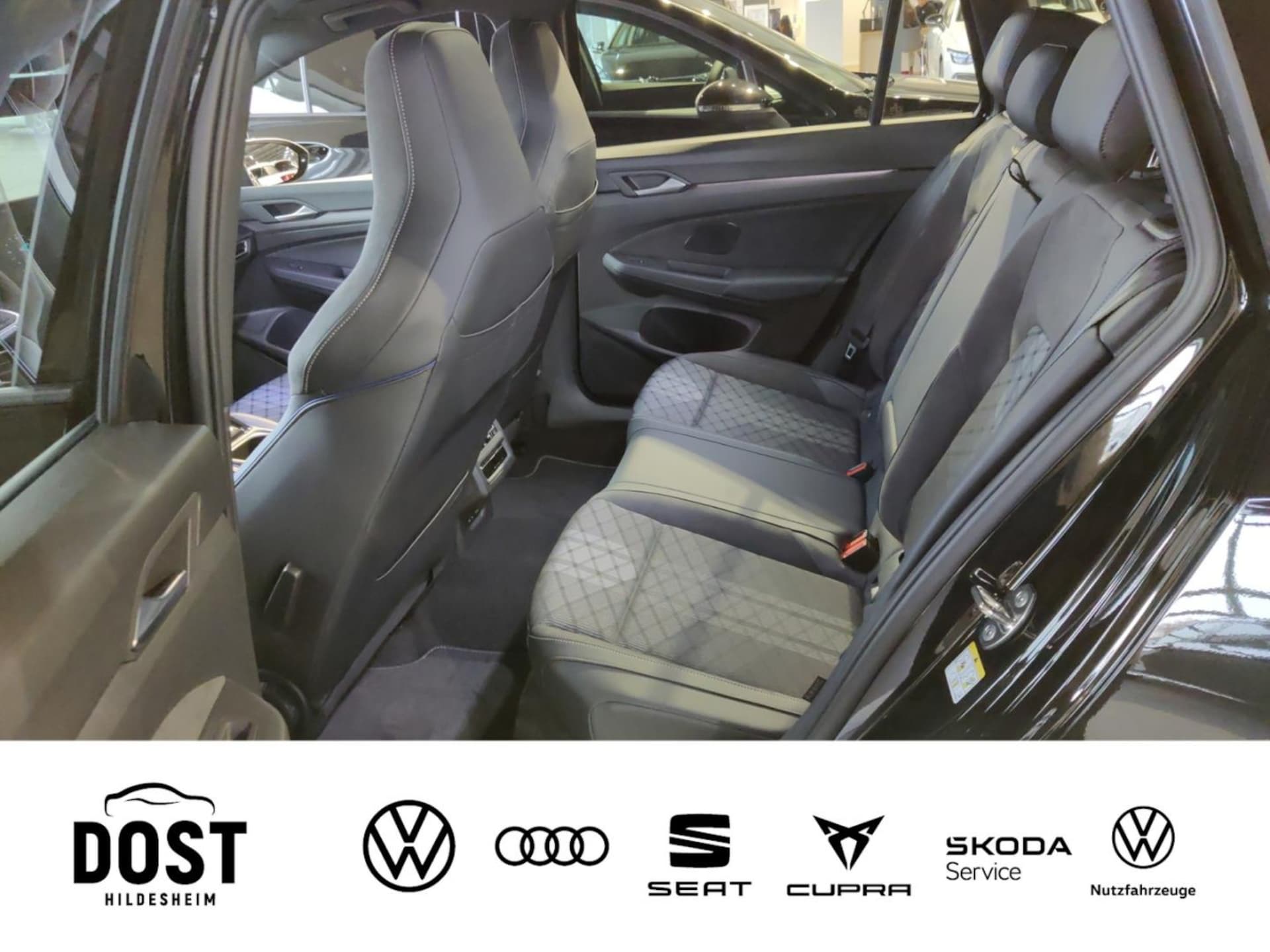 Volkswagen Golf Variant R-Line