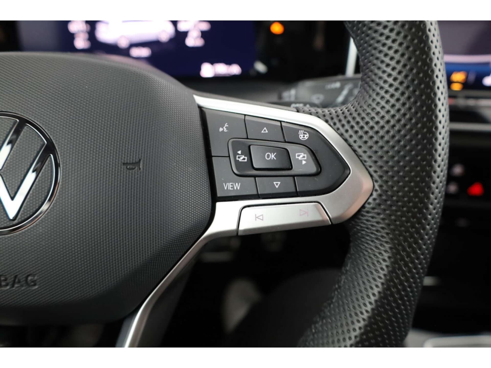 Volkswagen Golf R-Line
