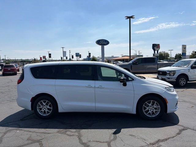 2025 Chrysler Pacifica