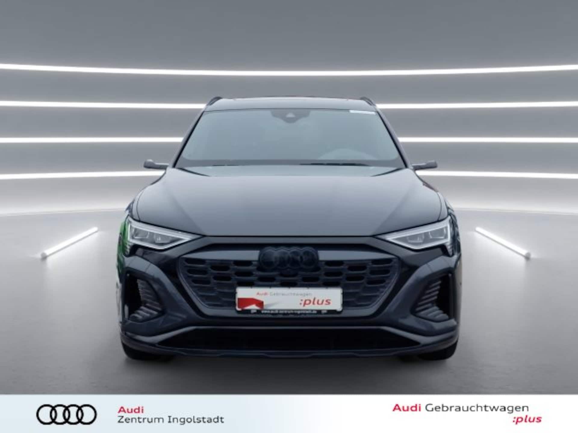 Audi Q8 Sportback e-tron S line