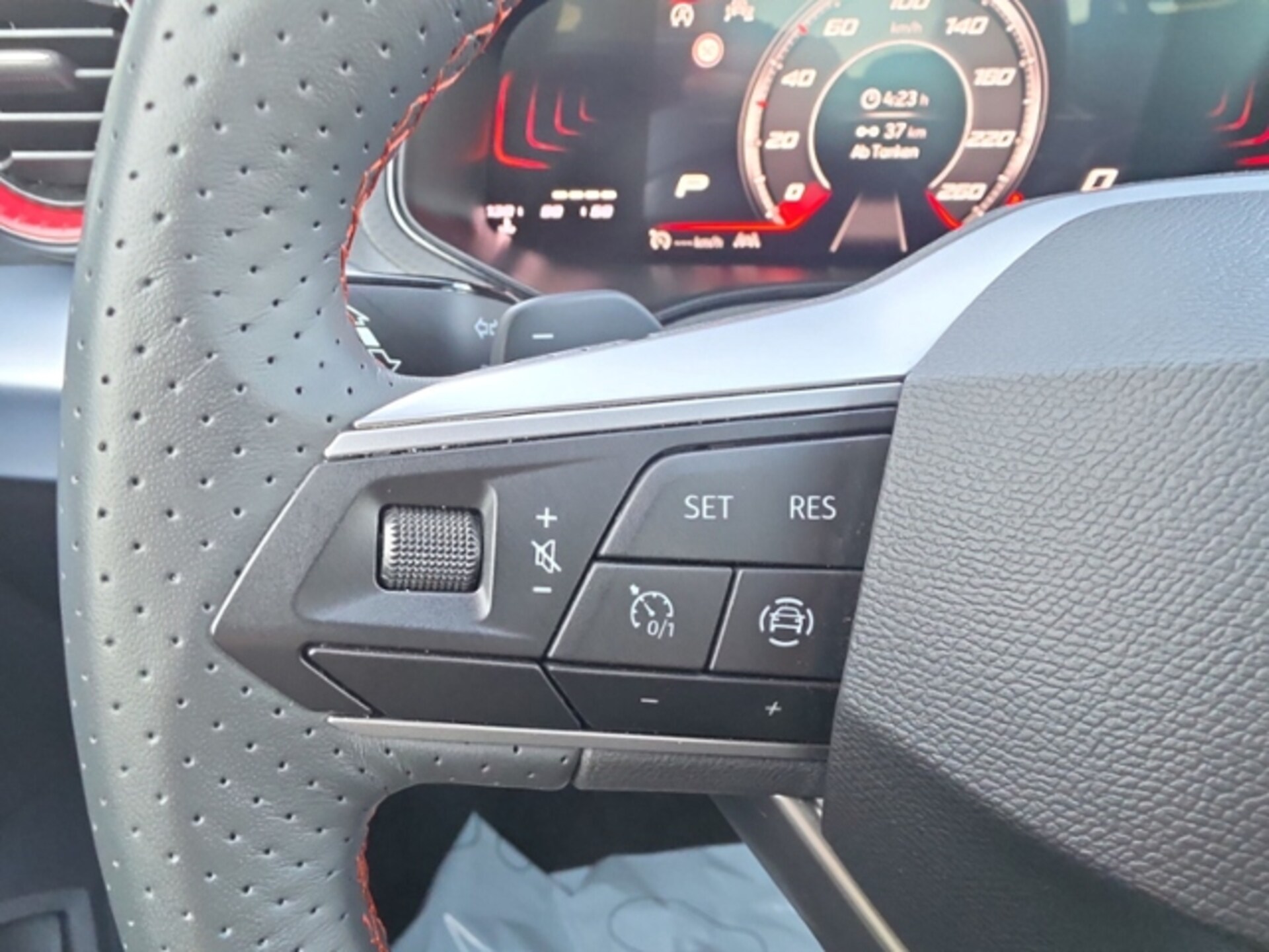 SEAT Arona FR