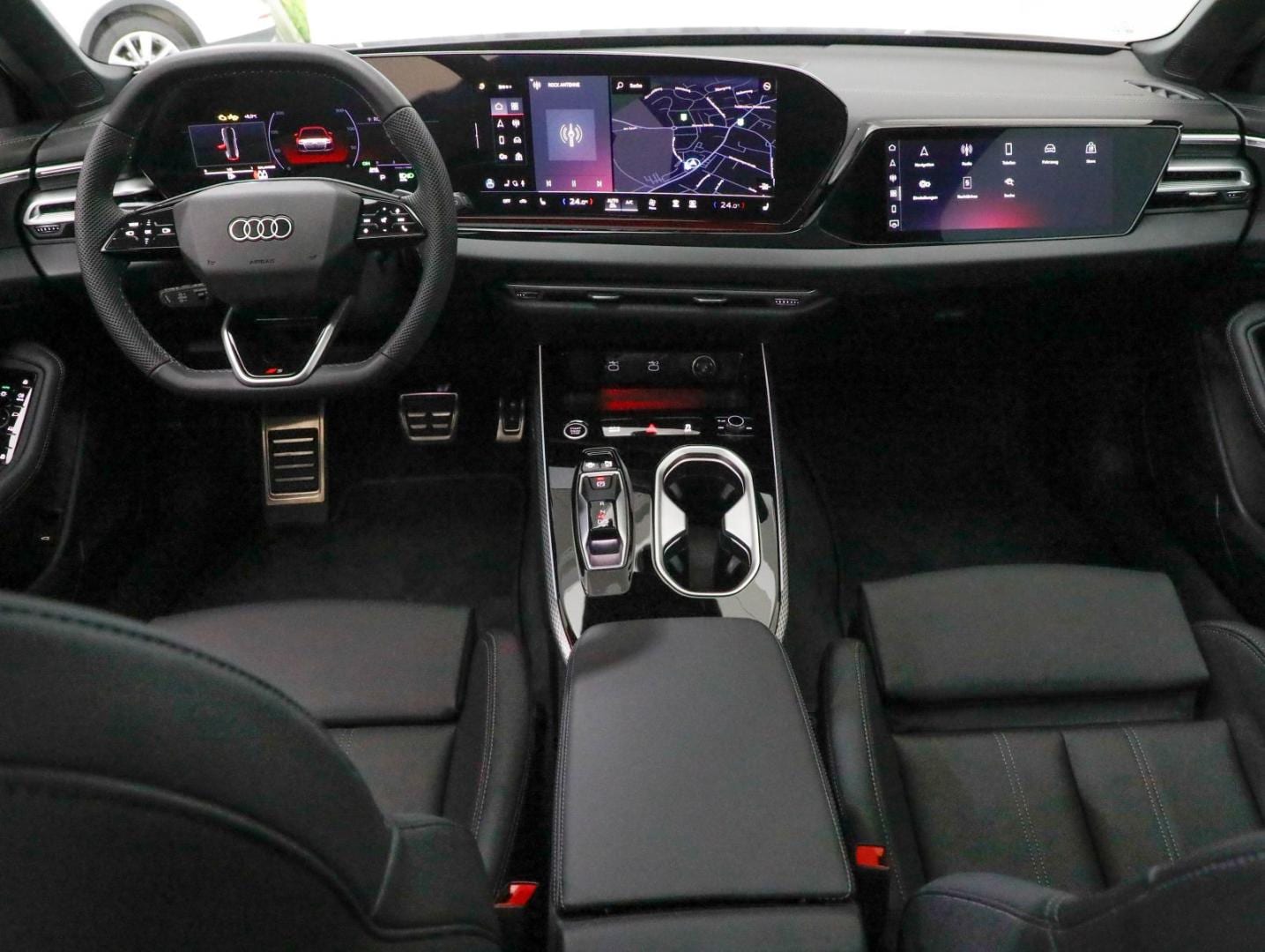 Bild über Audi A6 Avant TDI 150 kW S tronic - für weitere Informationen kontaktieren Sie den Audi Partner