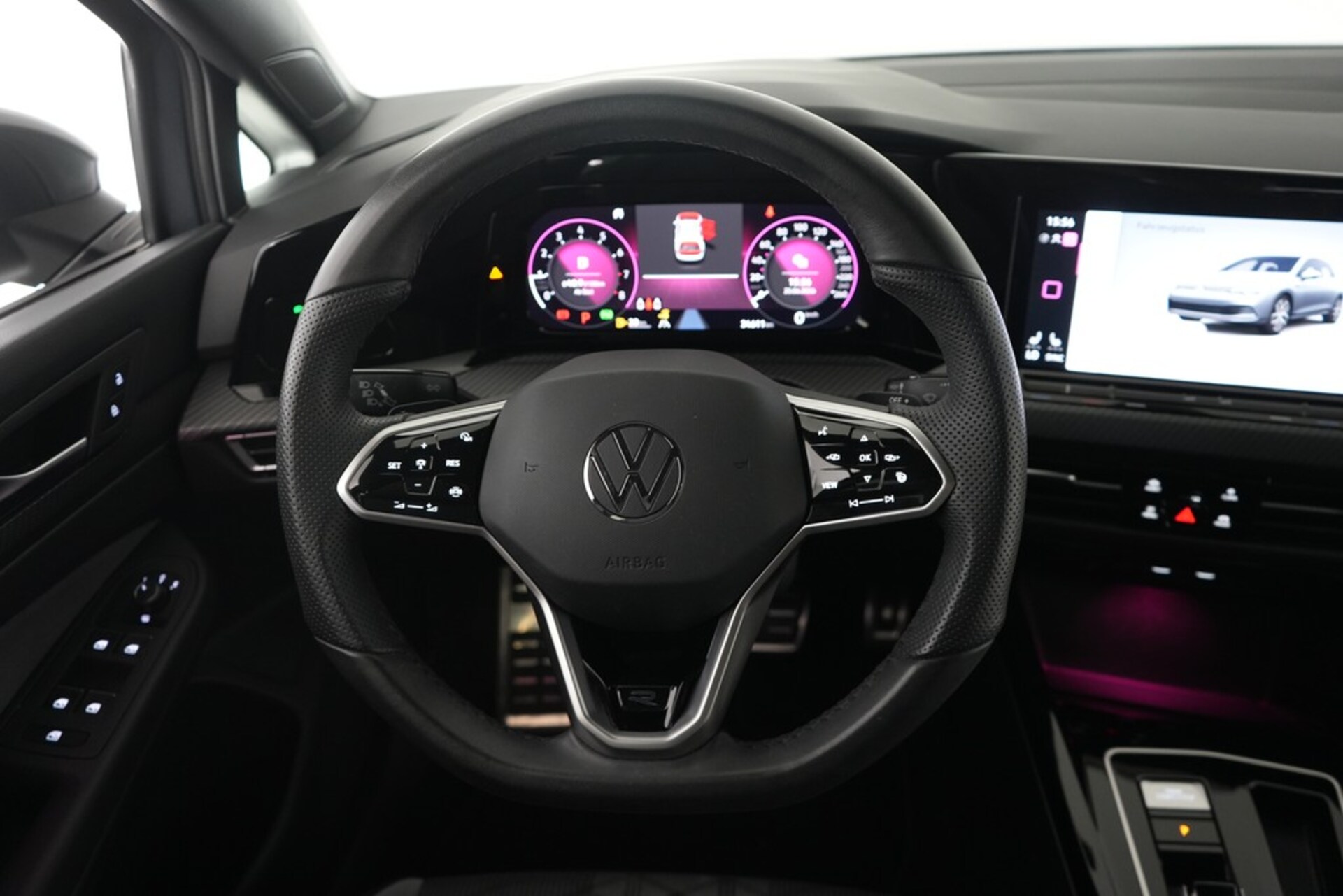 Volkswagen Golf R-Line