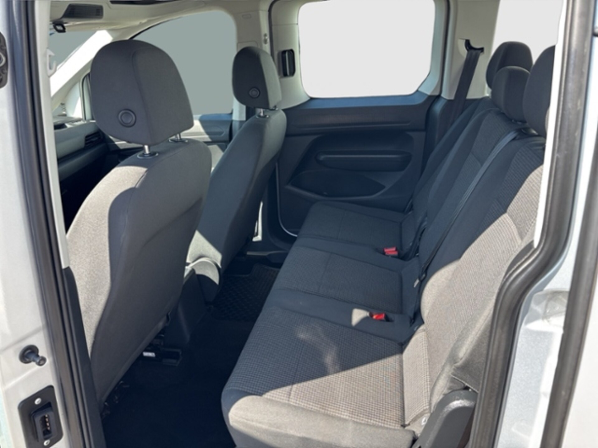 Volkswagen Caddy Basis-Modell