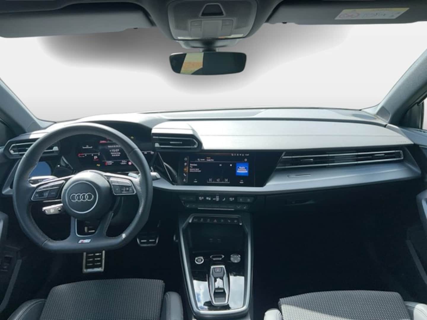 Bild über Audi A3 Sportback S line 35 TDI S tronic - für weitere Informationen kontaktieren Sie den Audi Partner