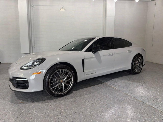 Photo of 2023 Porsche Panamera 