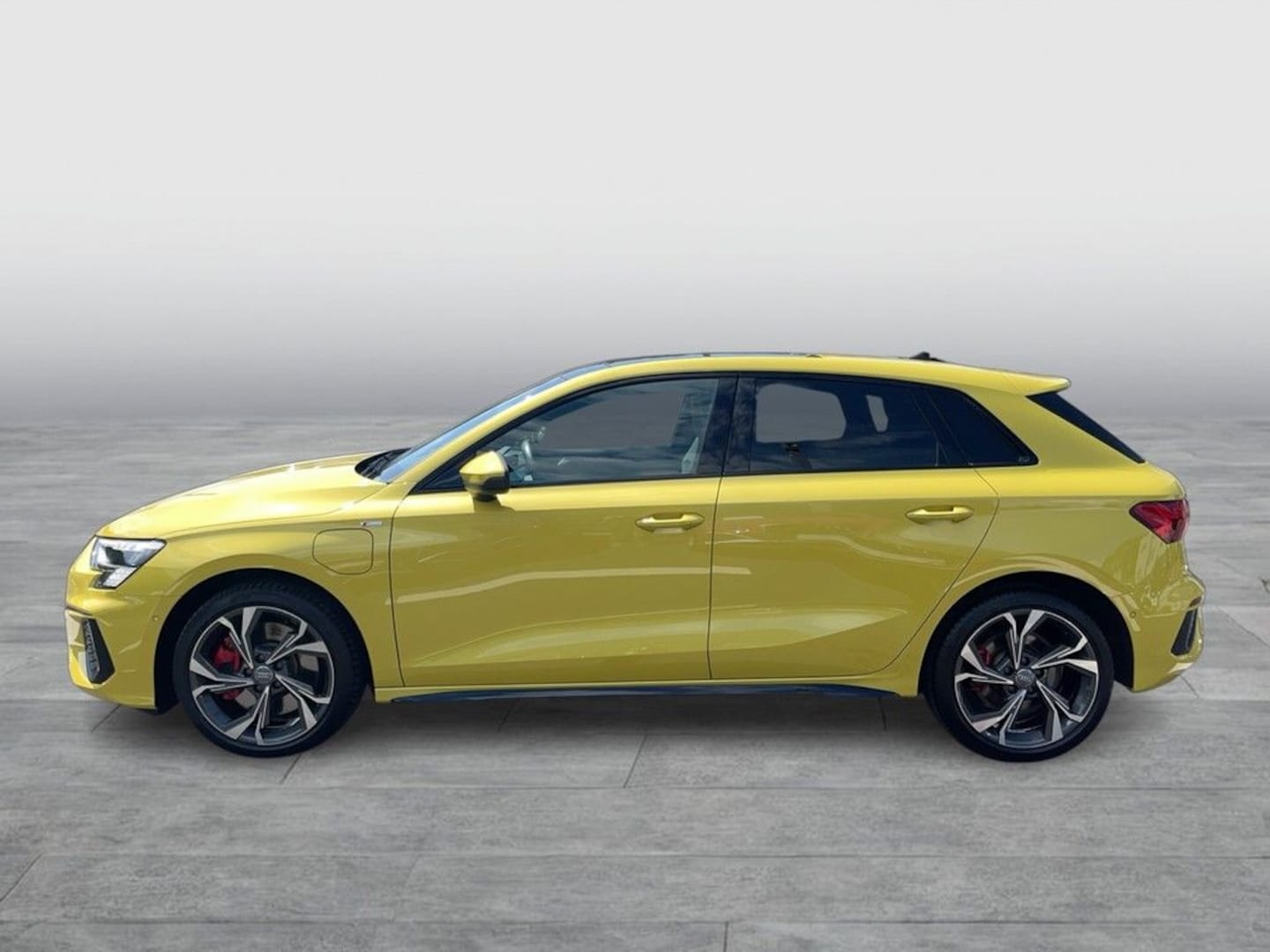 Bild über Audi A3 Sportback TFSI e S line 45 TFSI e S tronic - für weitere Informationen kontaktieren Sie den Audi Partner
