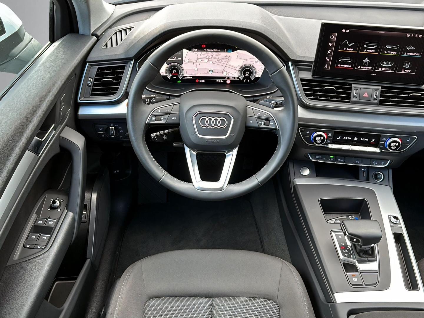 Bild über Audi Q5 TFSI e 50 TFSI e quattro S tronic - für weitere Informationen kontaktieren Sie den Audi Partner