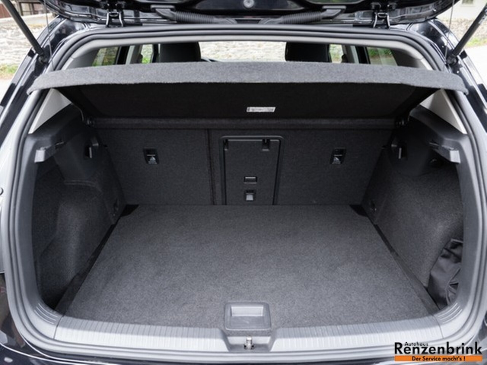 Volkswagen Golf Active