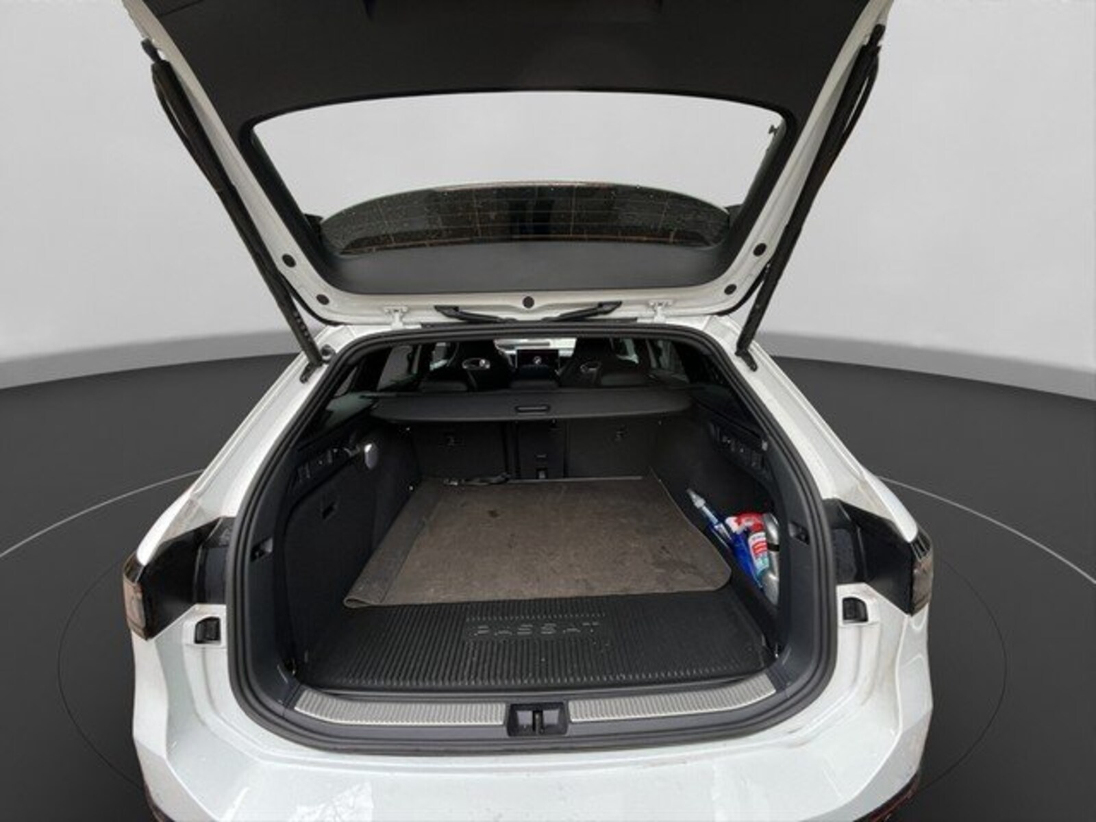 Volkswagen Passat – Bild 8