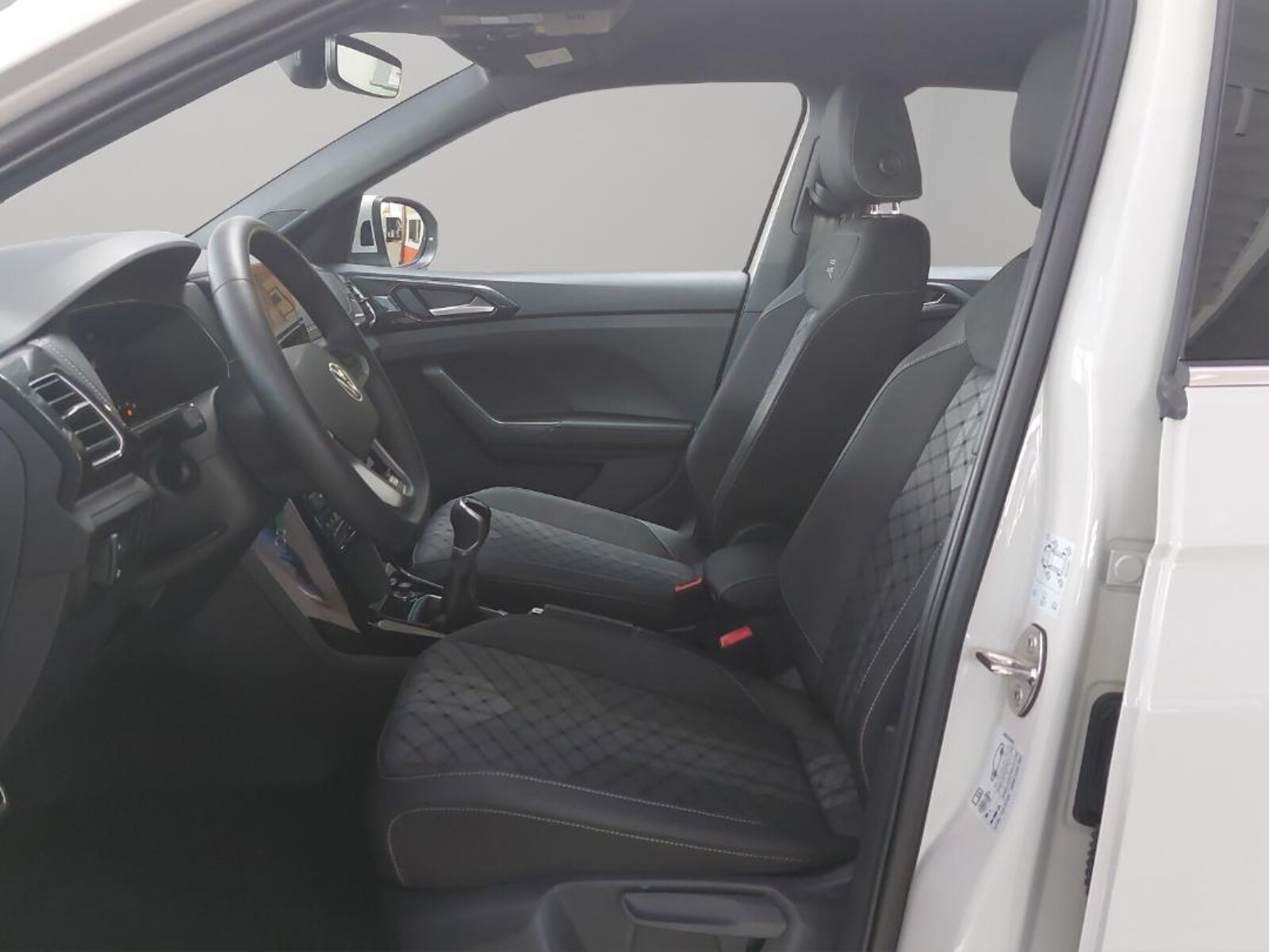 Volkswagen T-Cross – Bild 11