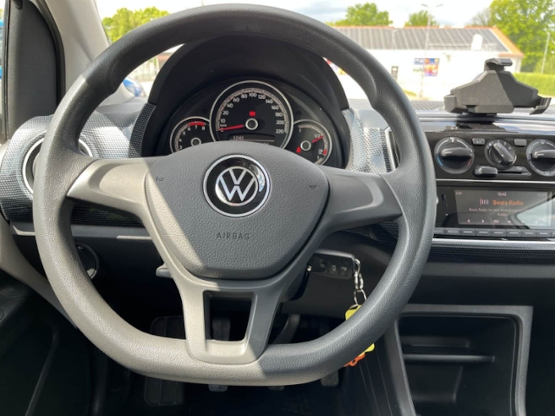 Volkswagen up!