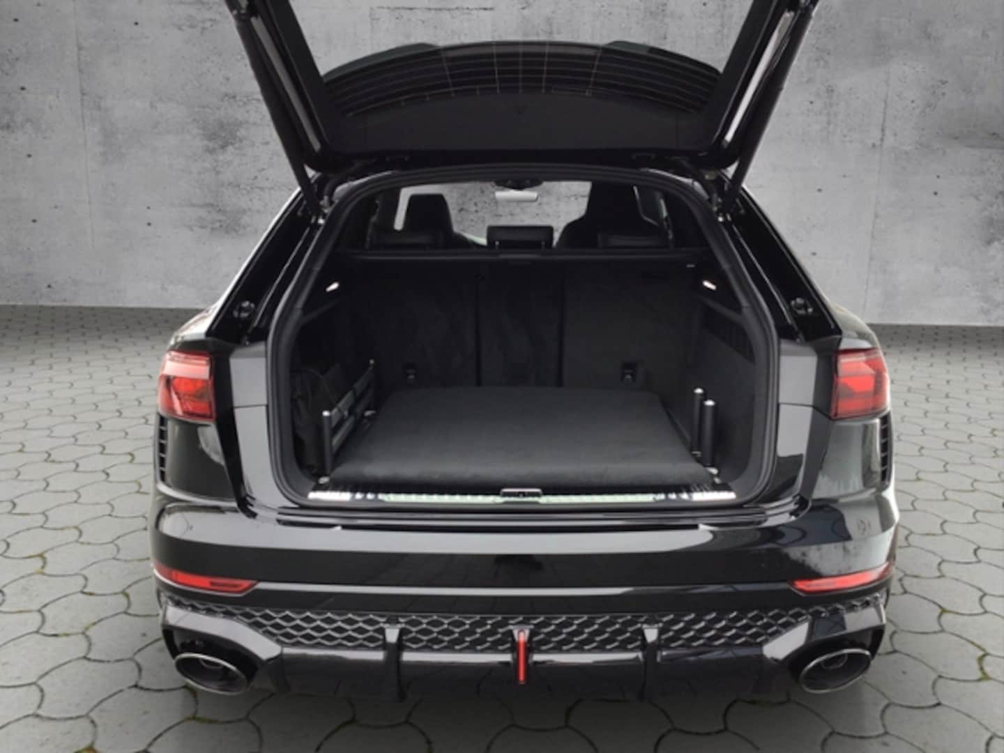 Bild über Audi RS Q8 SUV TFSI quattro 471 kW tiptronic - für weitere Informationen kontaktieren Sie den Audi Partner