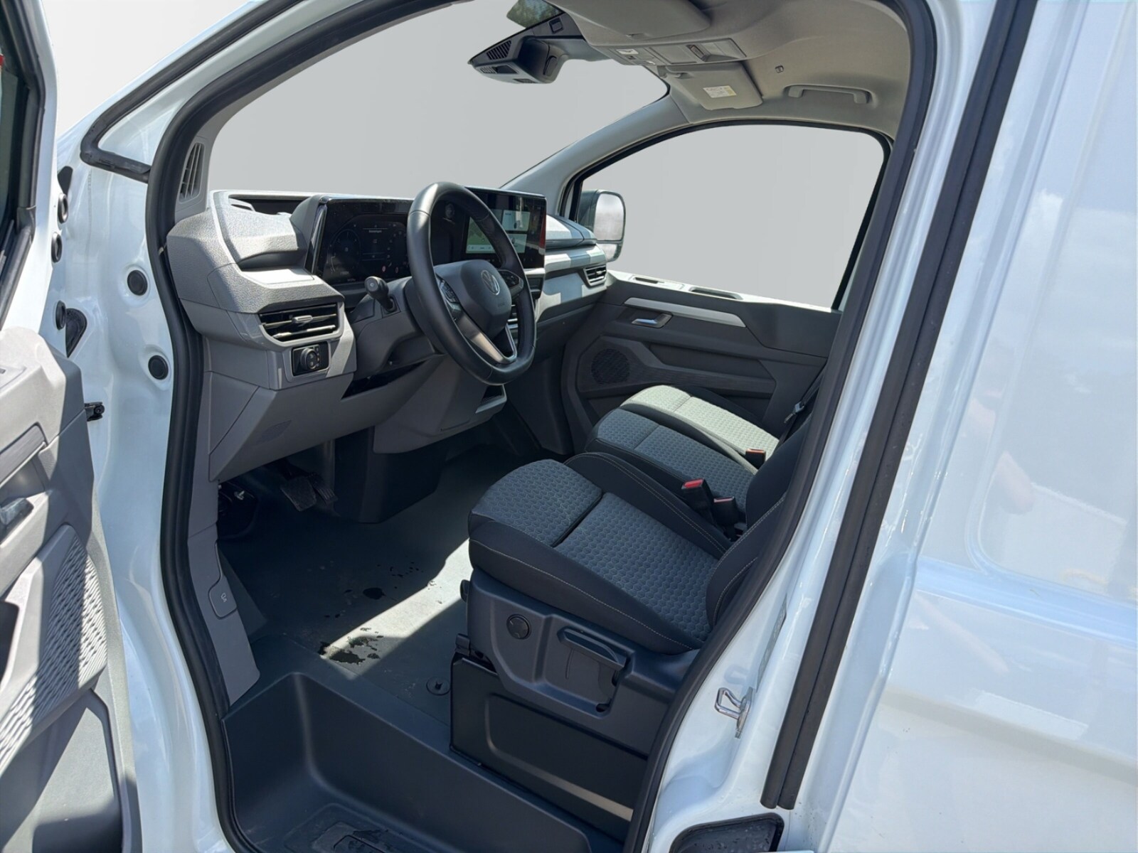 Volkswagen Transporter Kasten langer Radstand – Bild 8