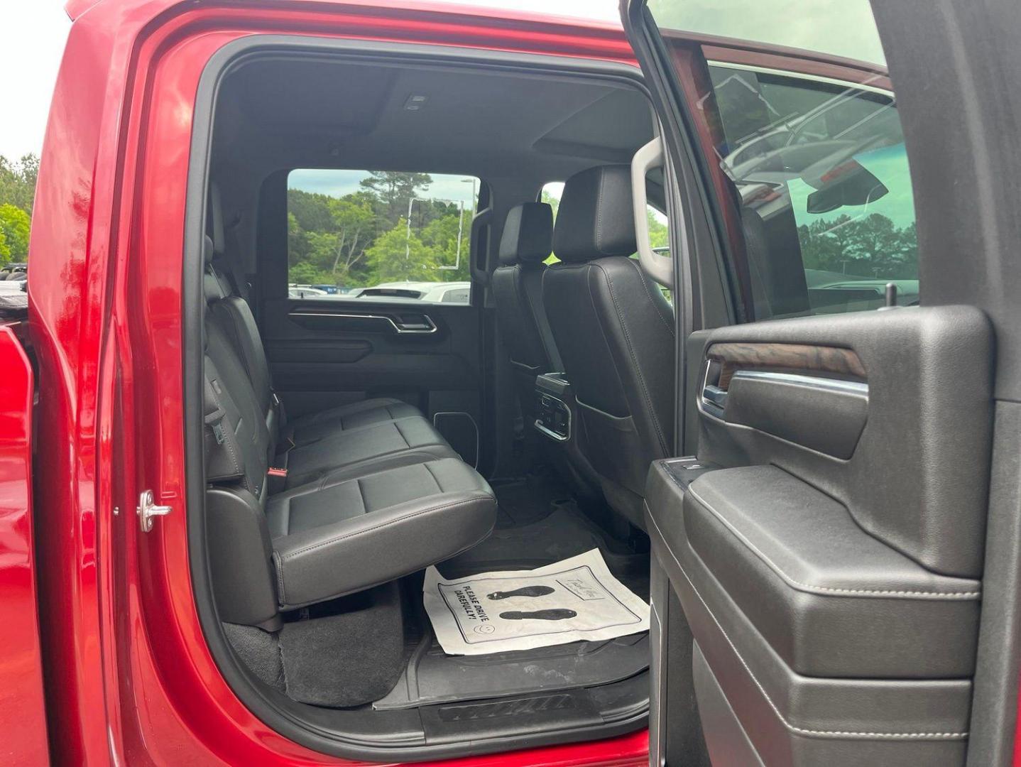 2024 GMC Sierra 2500HD SLT - Photo 35