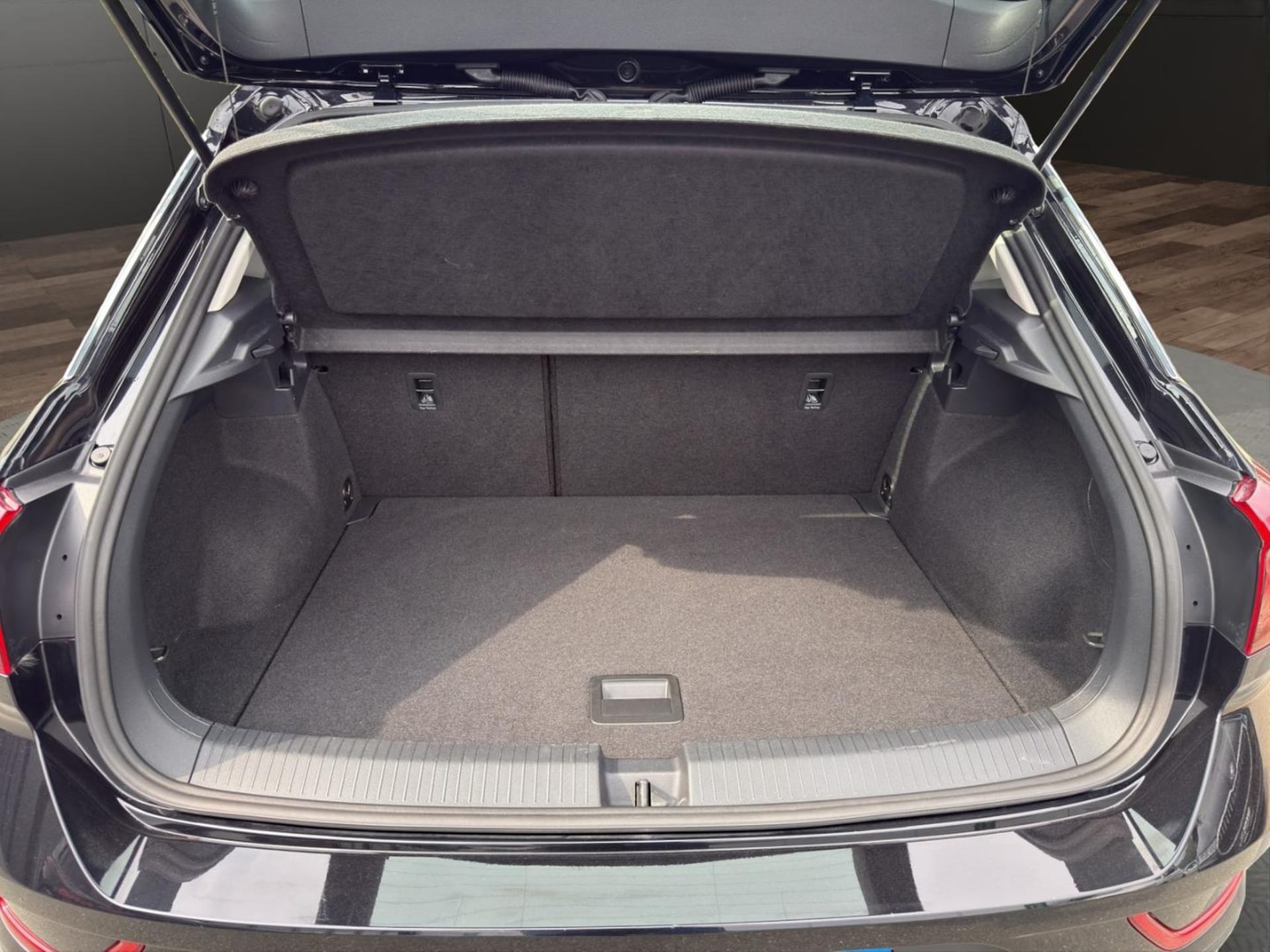 Volkswagen T-Roc Basis-Modell
