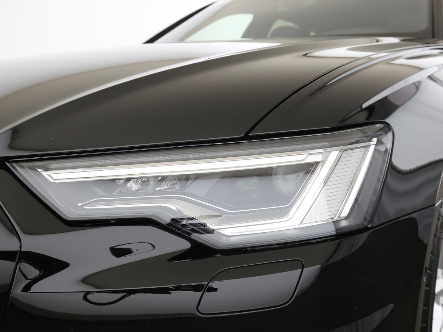Bild über Audi S6 Avant TDI quattro tiptronic - für weitere Informationen kontaktieren Sie den Audi Partner