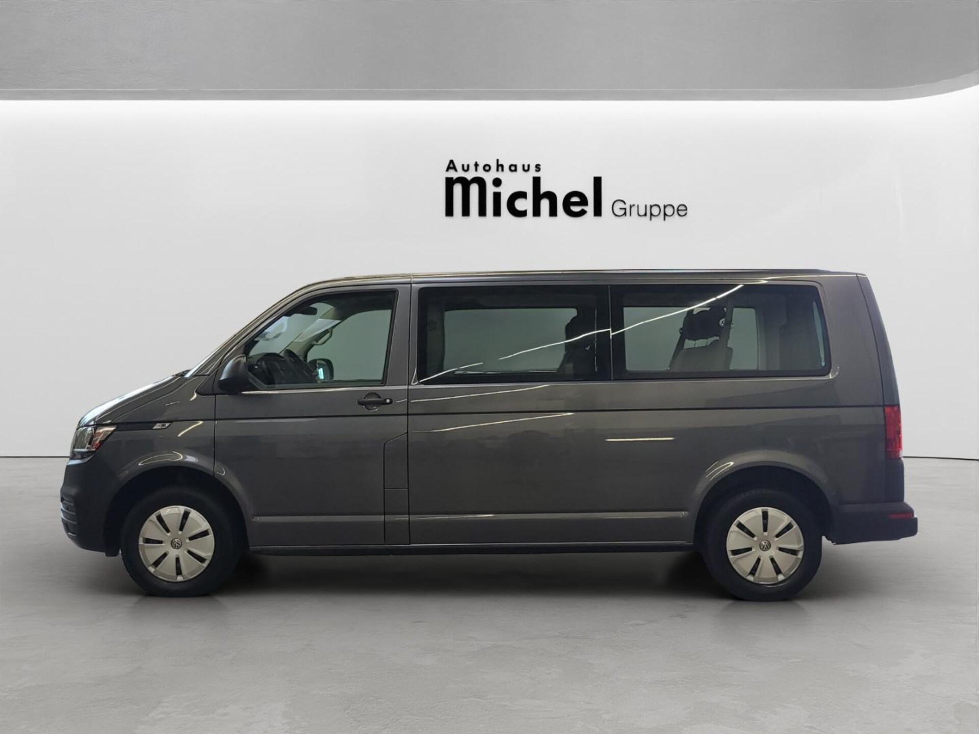 Volkswagen T6.1 Transporter Kombi langer Radstand