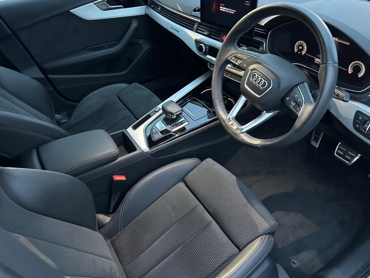 Audi A4 Sedan