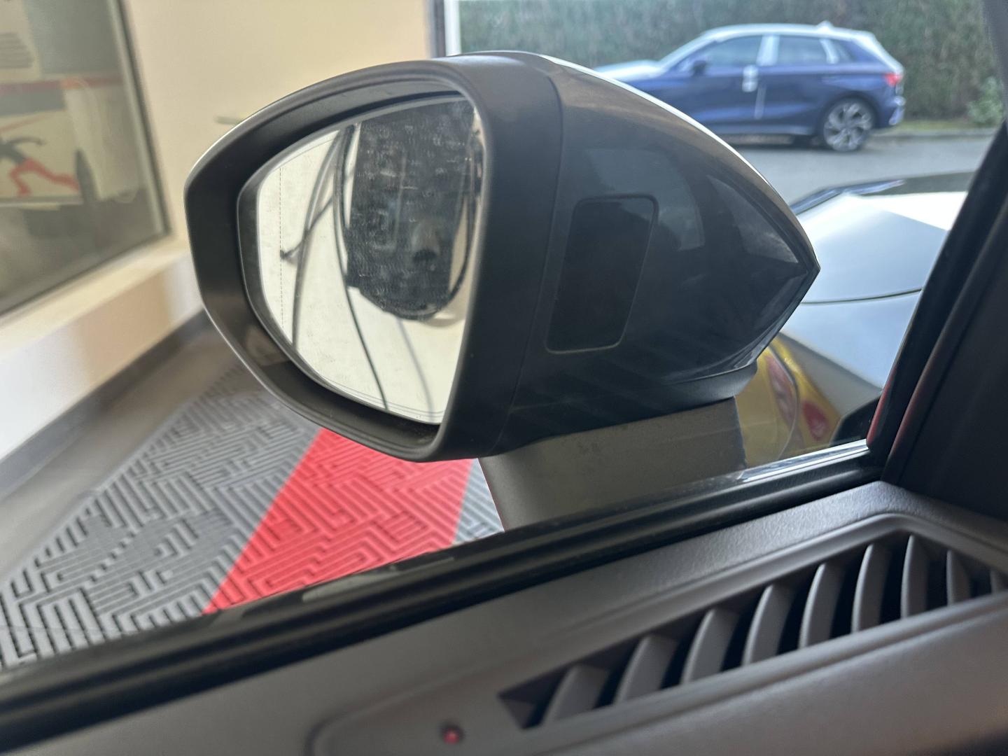 Image about Audi A3 Sportback TFSI e S line 40 TFSI e 150 kW (204 ch) S tronic