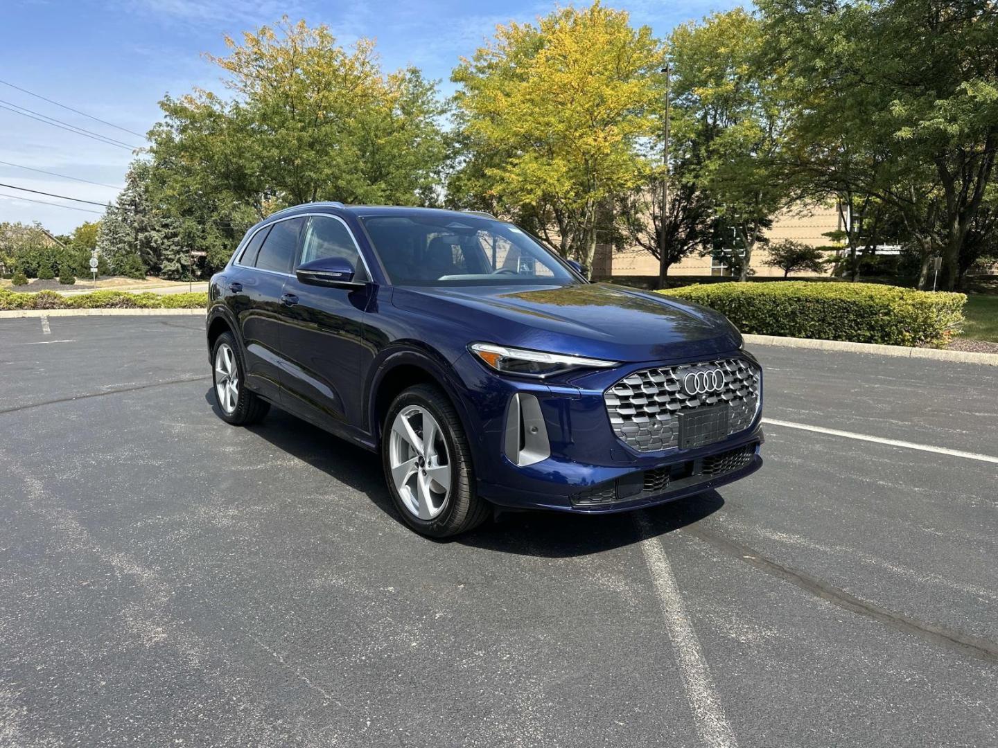 2025 Audi Q5 40 Premium Plus's photo