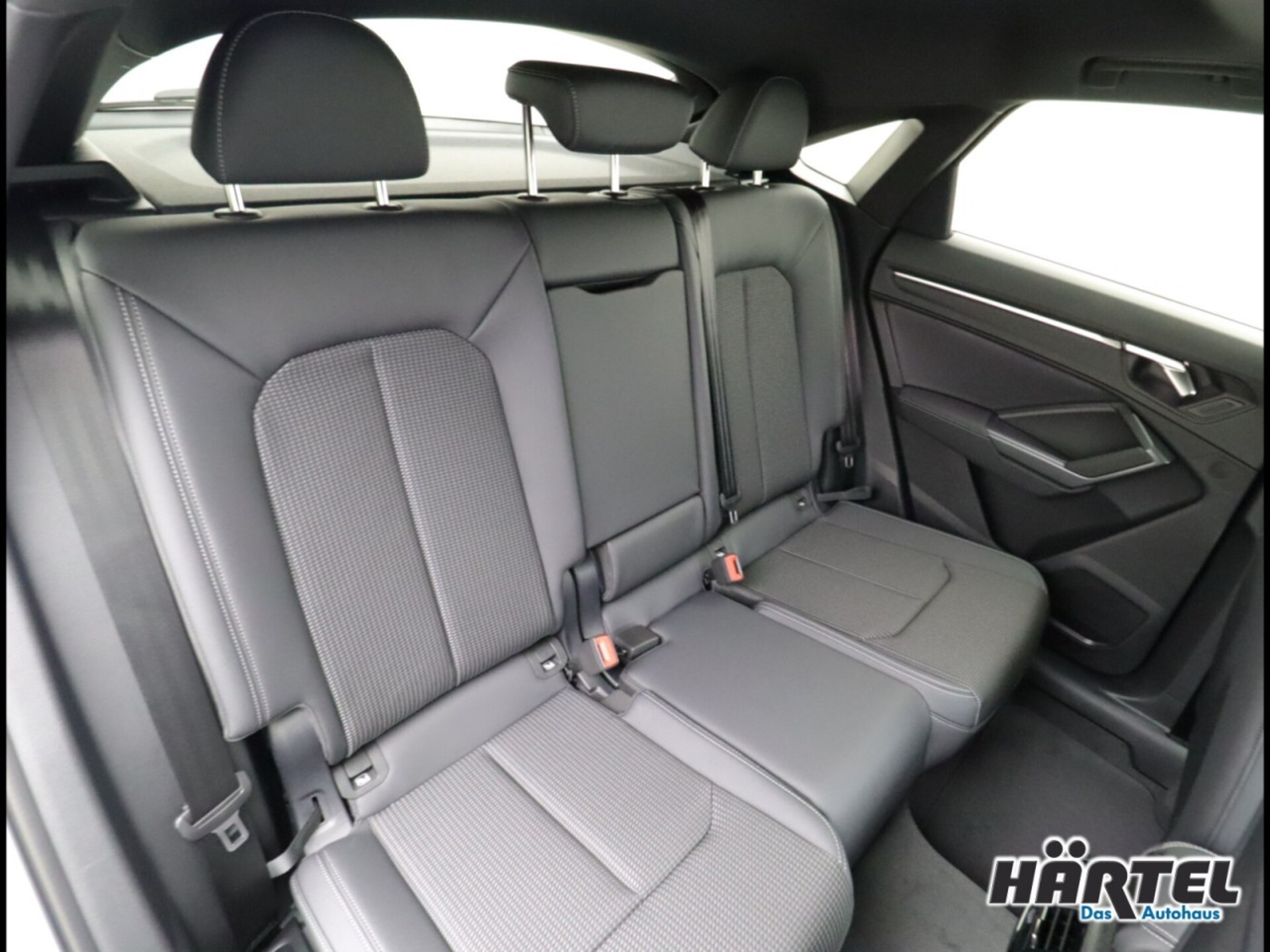 Audi Q3 Sportback S line