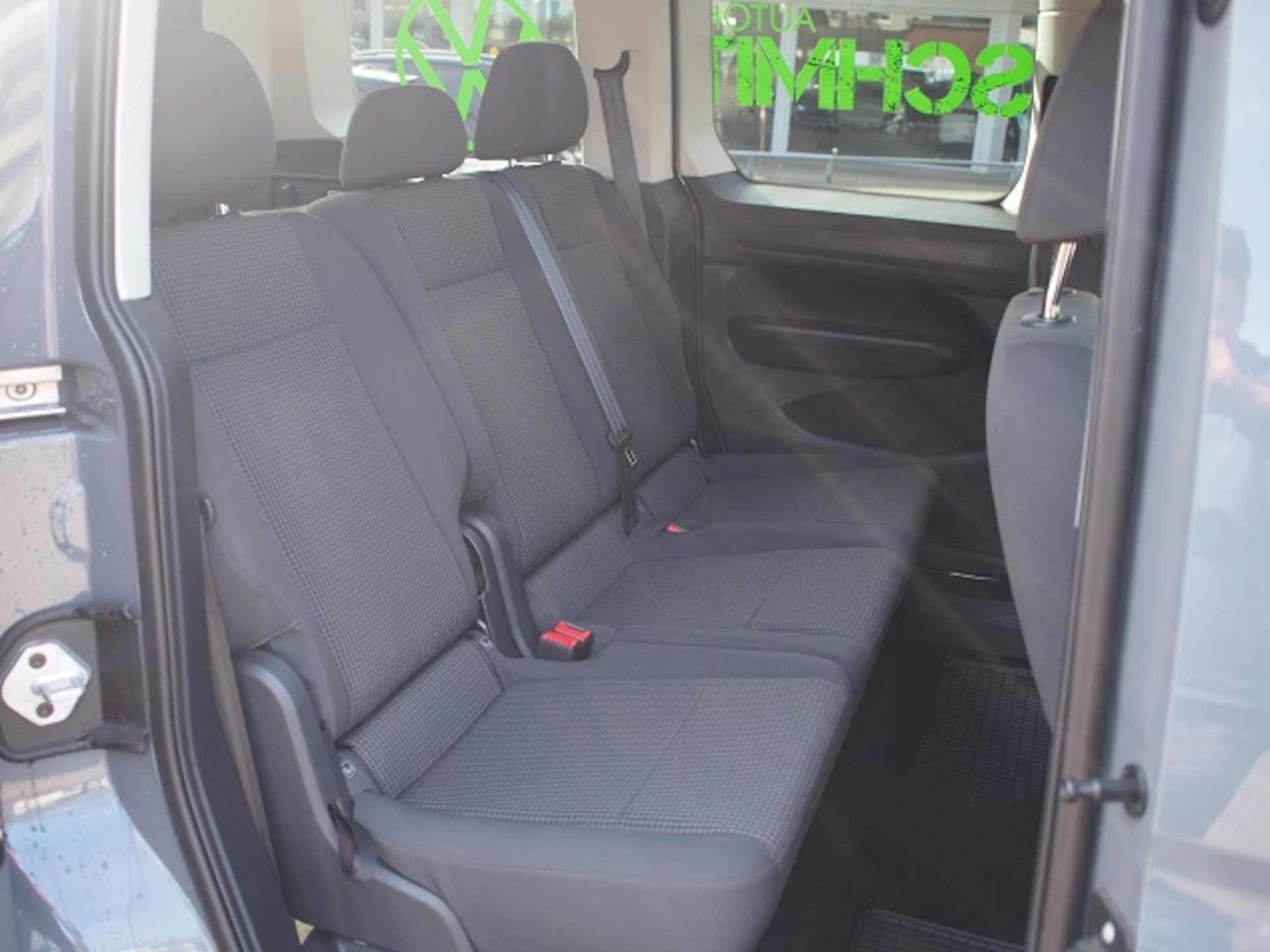 Volkswagen Caddy Basis-Modell