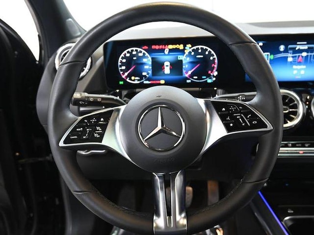 2025 Mercedes-Benz GLA 250