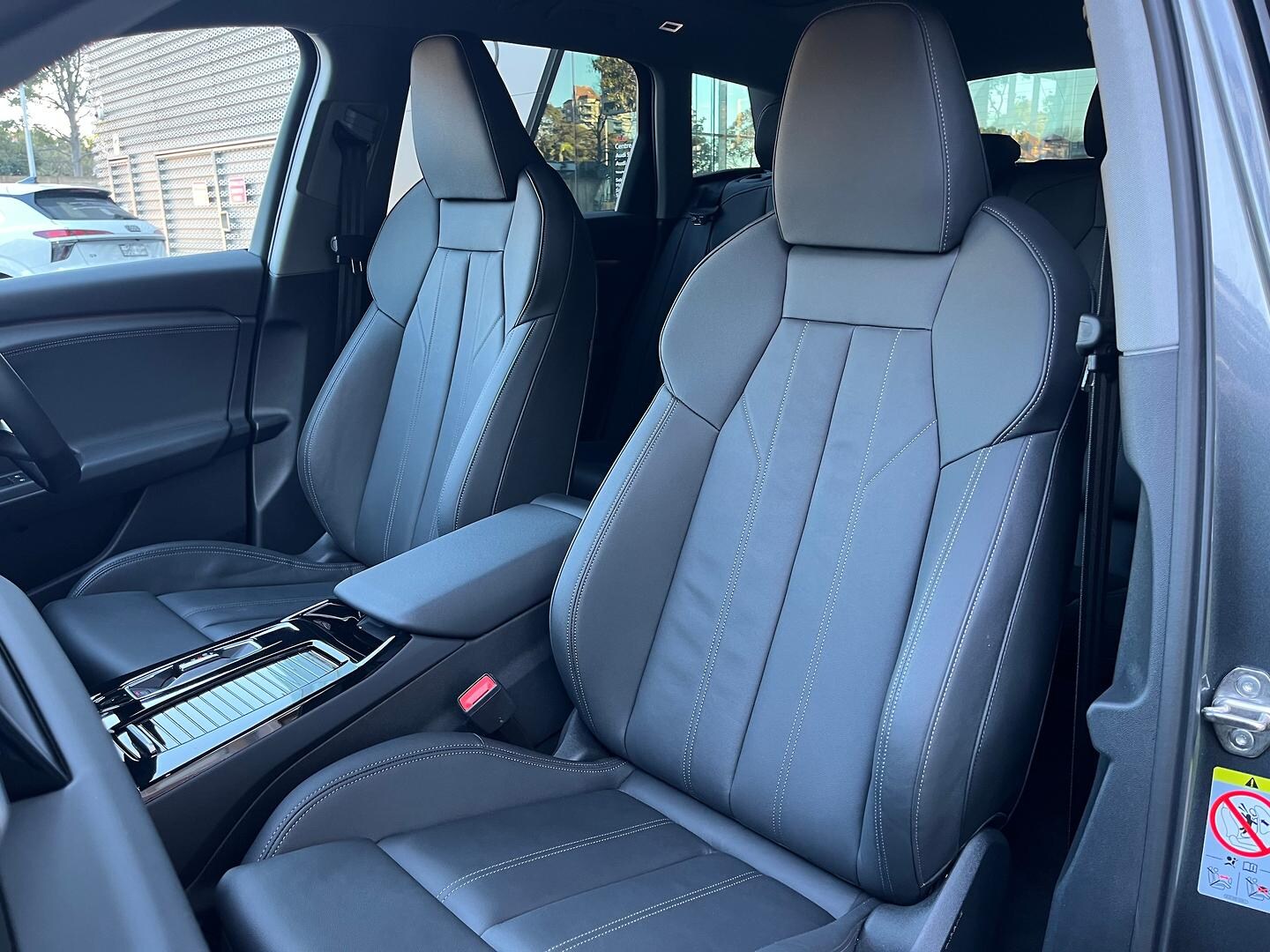 Image about Audi Q6 SUV e-tron e-tron performance
