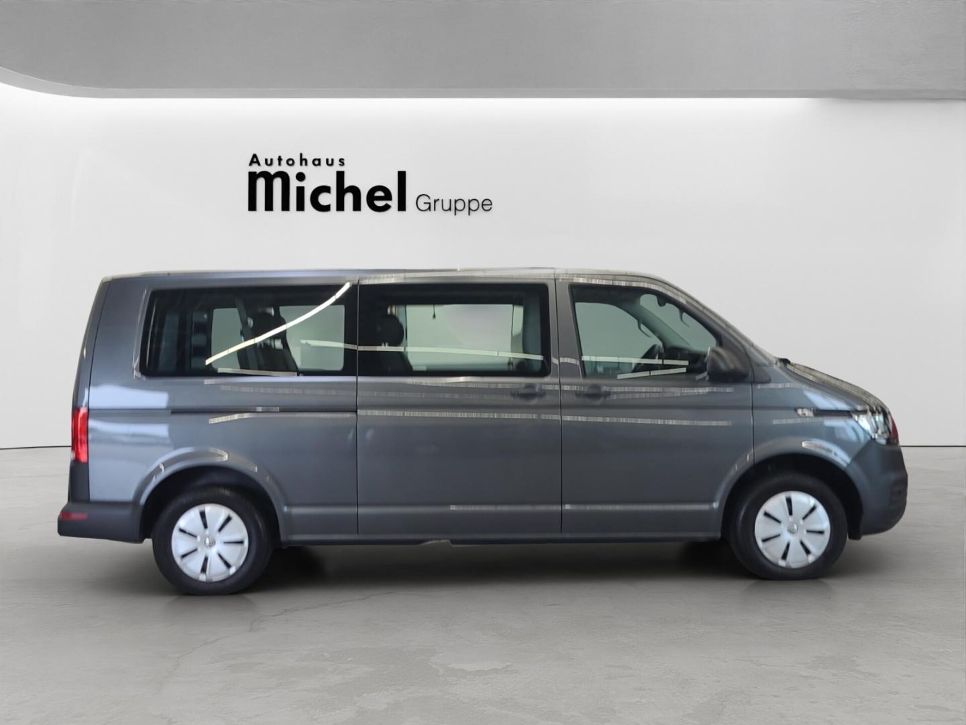 Volkswagen T6.1 Transporter Kombi langer Radstand