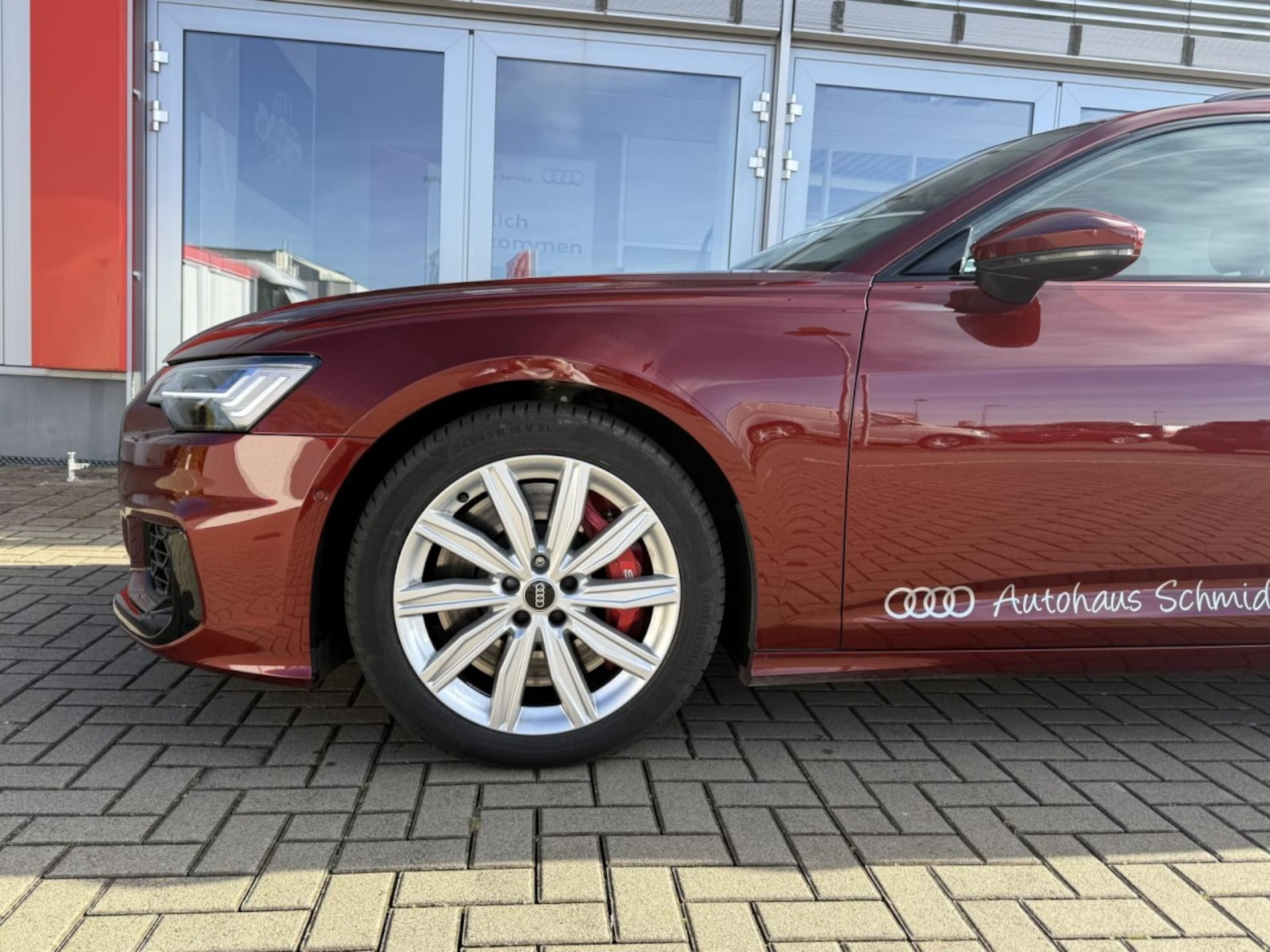 Audi S6 Avant
