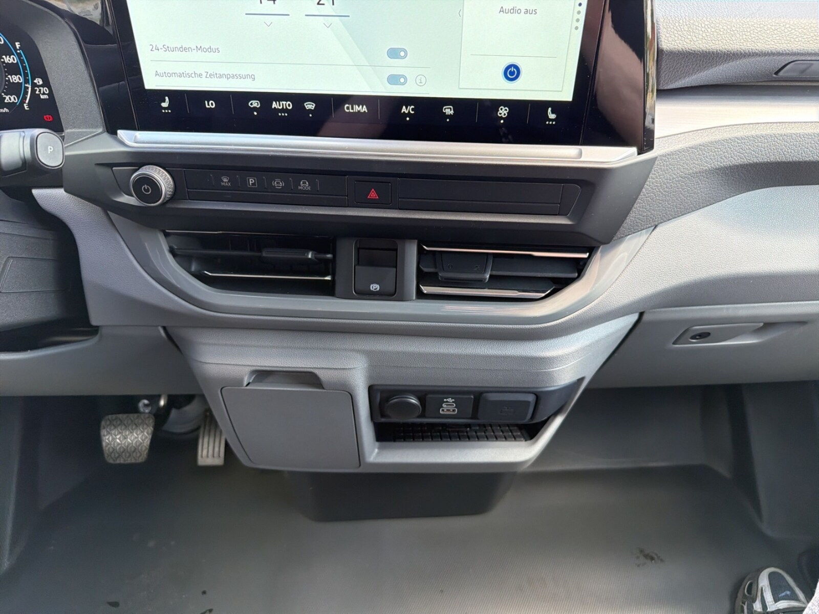 Volkswagen Transporter Kasten langer Radstand – Bild 15