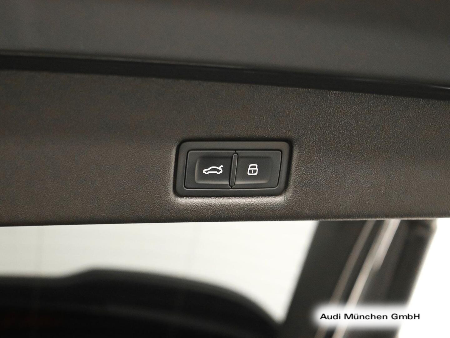 Bild über Audi Q5 Sportback TDI quattro 150 kW S tronic - für weitere Informationen kontaktieren Sie den Audi Partner