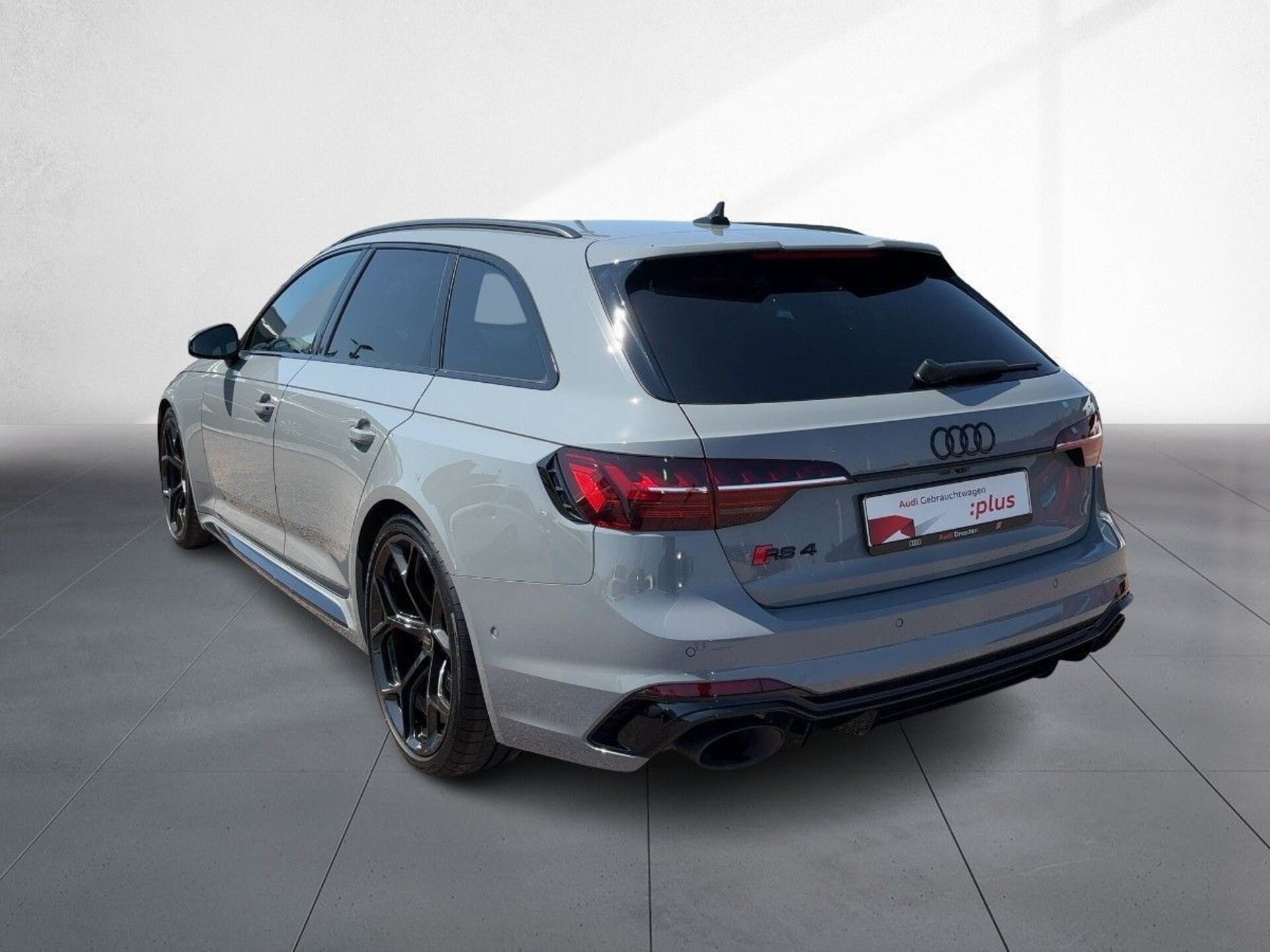 Audi RS 4 Avant