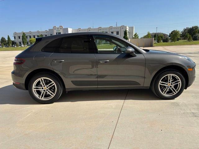 2017 Porsche Macan