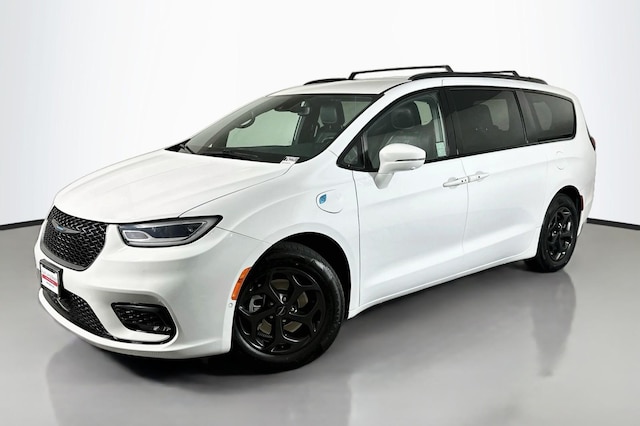 Photo of 2021 Chrysler