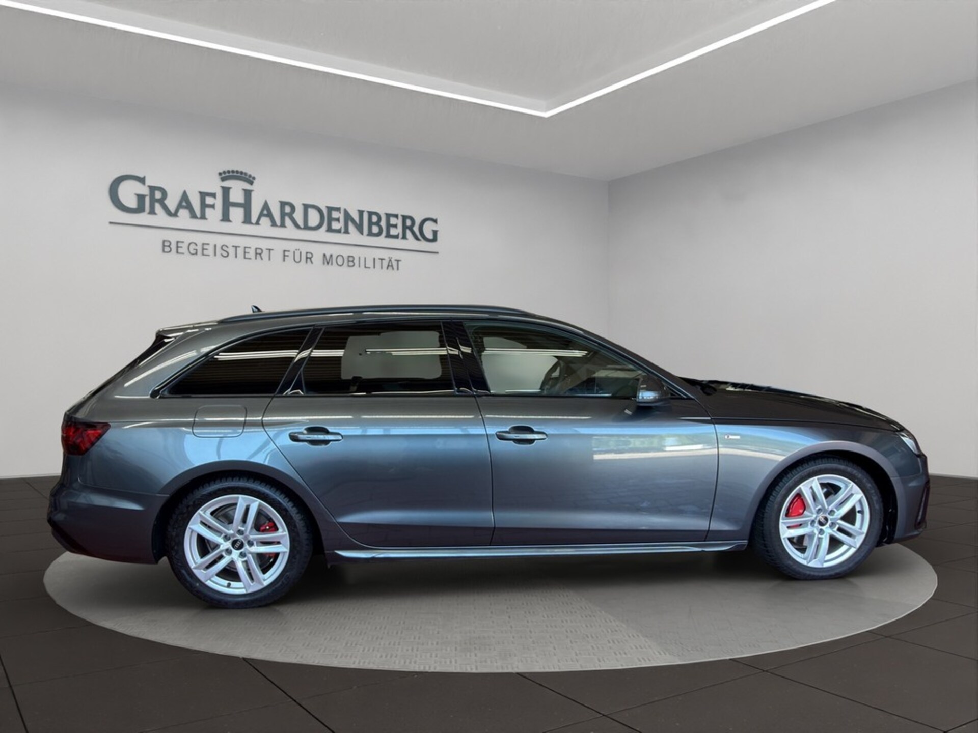 Audi A4 Avant S line