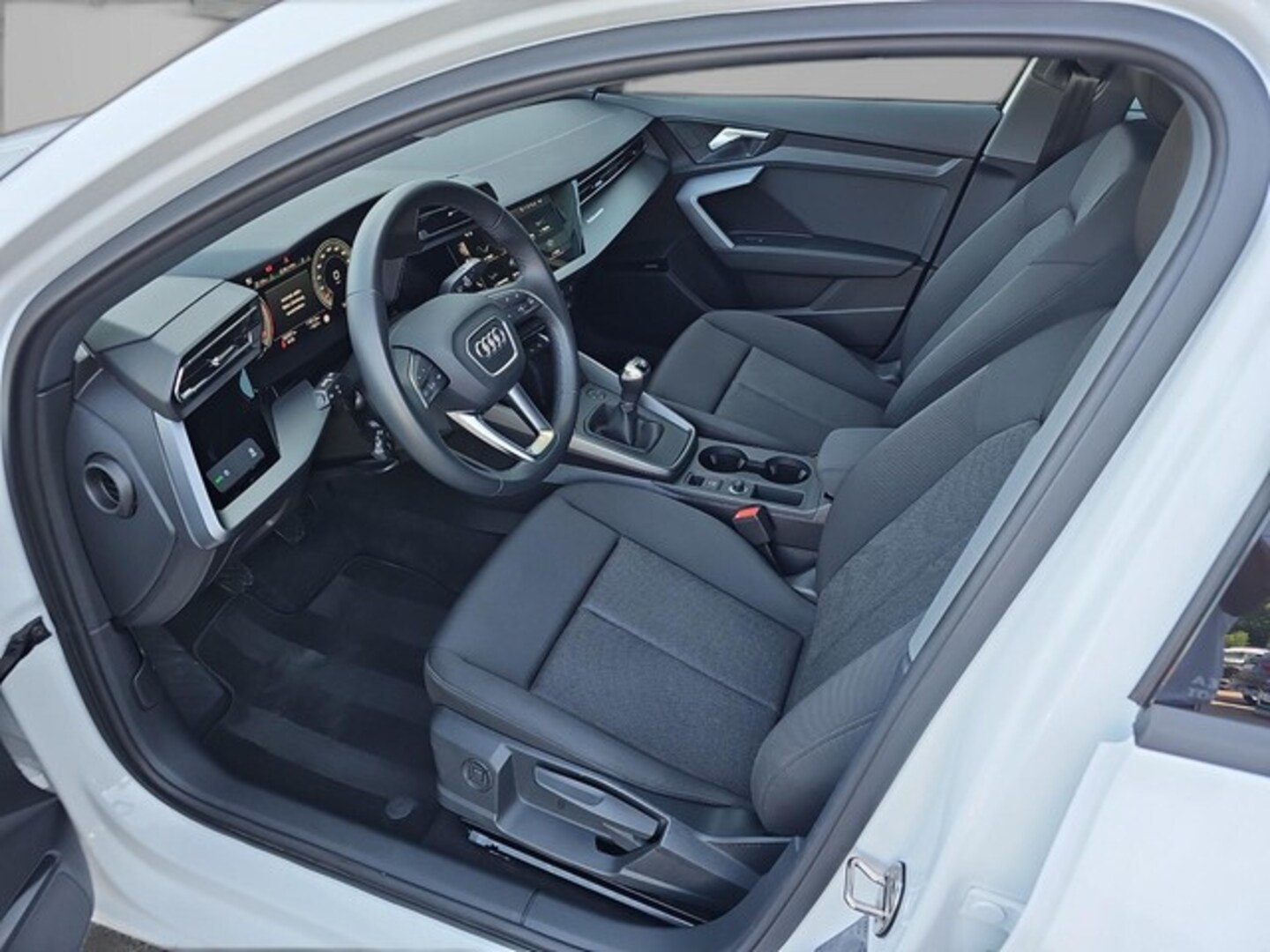 Bild über Audi A3 Sportback 30 TDI Schaltgetriebe - für weitere Informationen kontaktieren Sie den Audi Partner