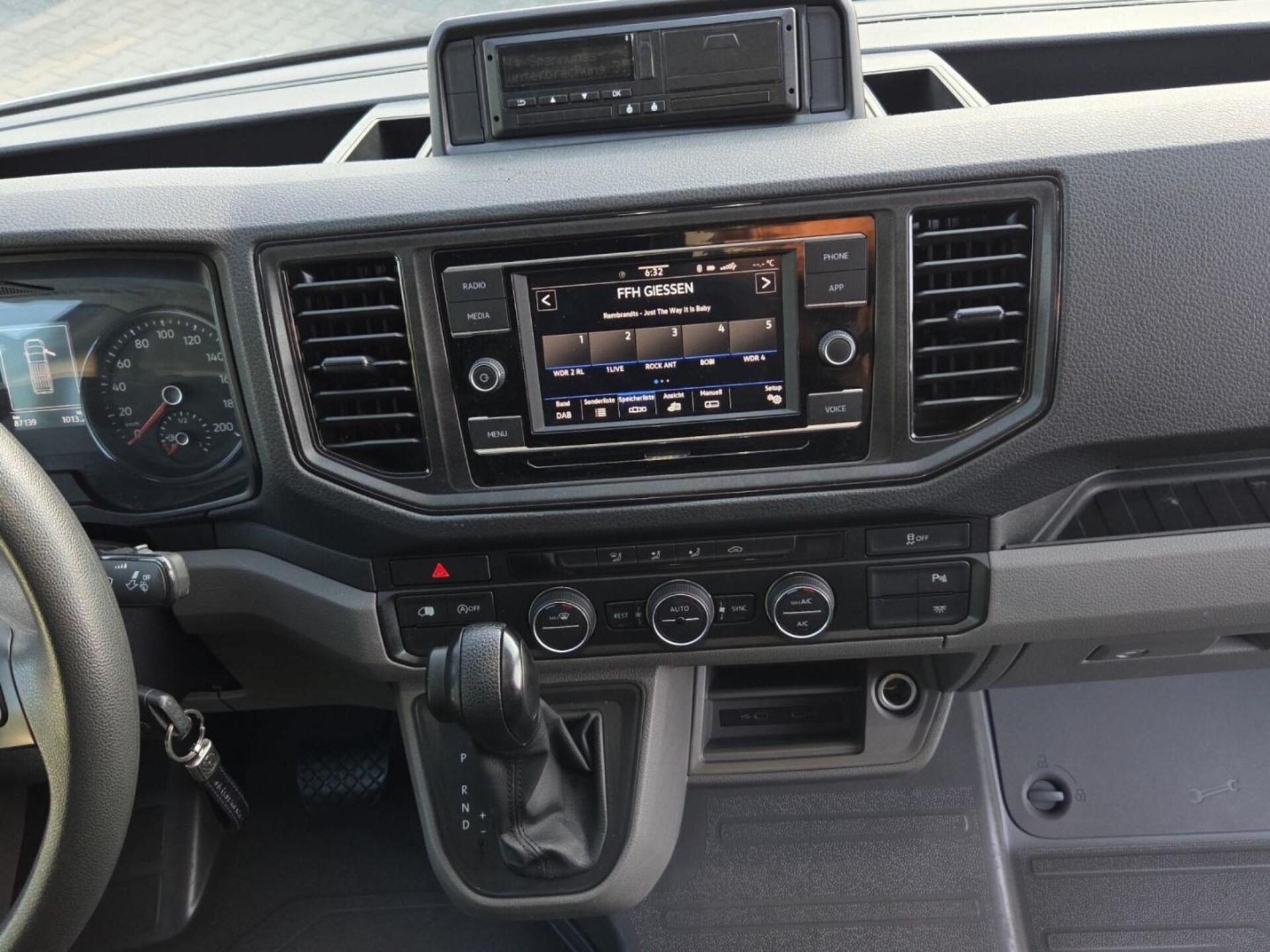 Volkswagen Crafter Kasten langer Radstand