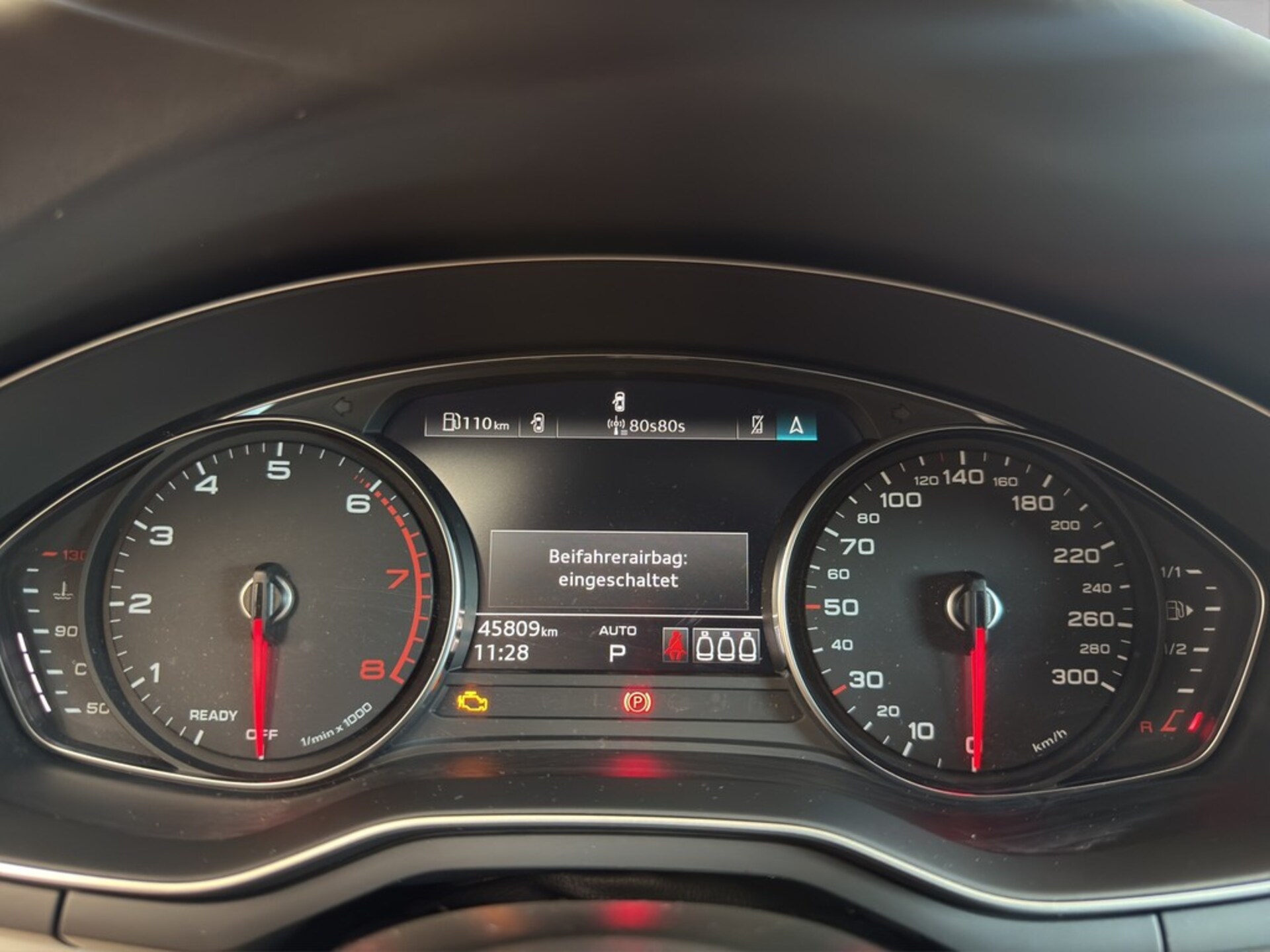 Audi A4 Avant S line