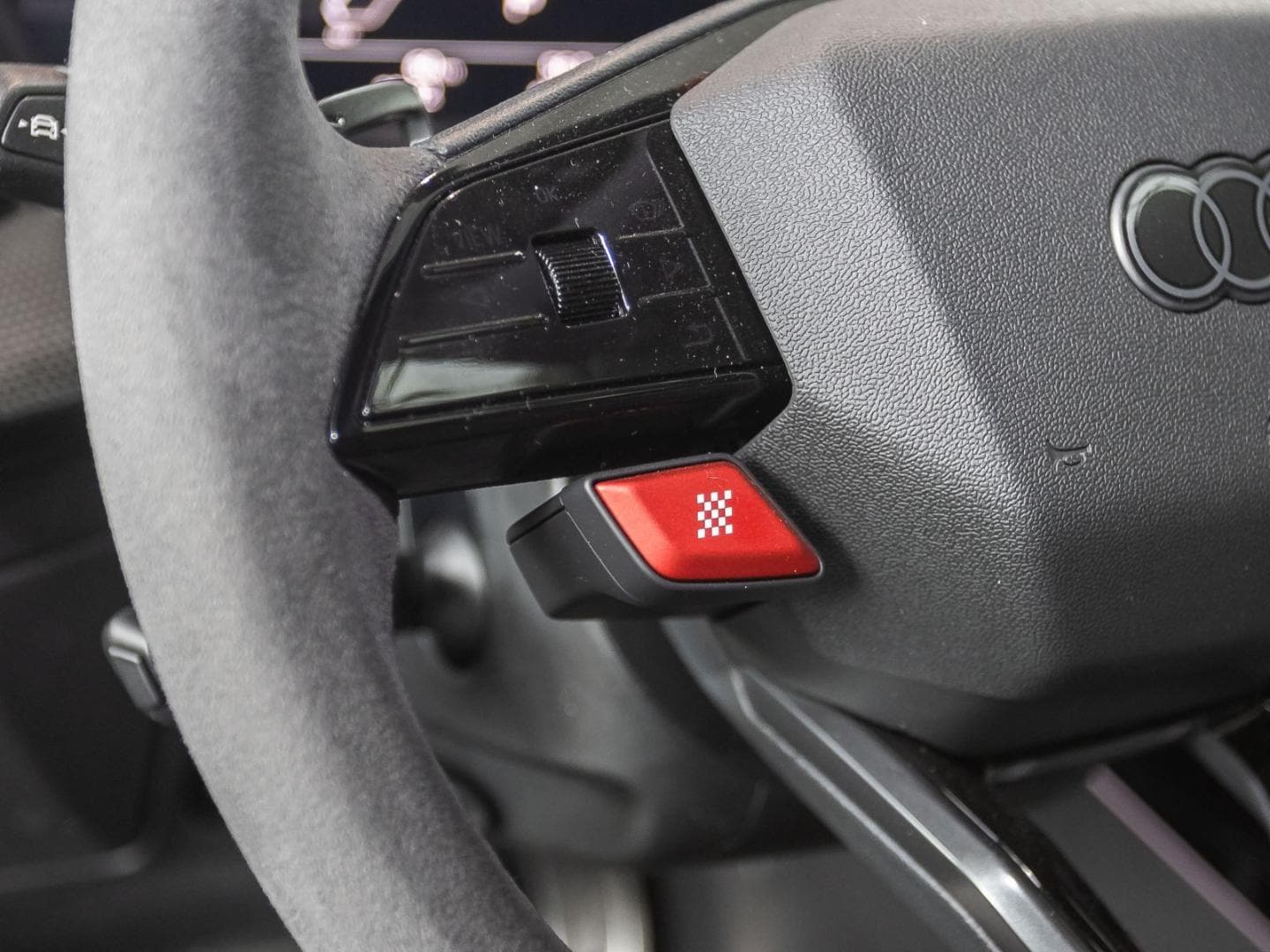 Bild über Audi RS 3 Sportback TFSI quattro 294 kW S tronic - für weitere Informationen kontaktieren Sie den Audi Partner