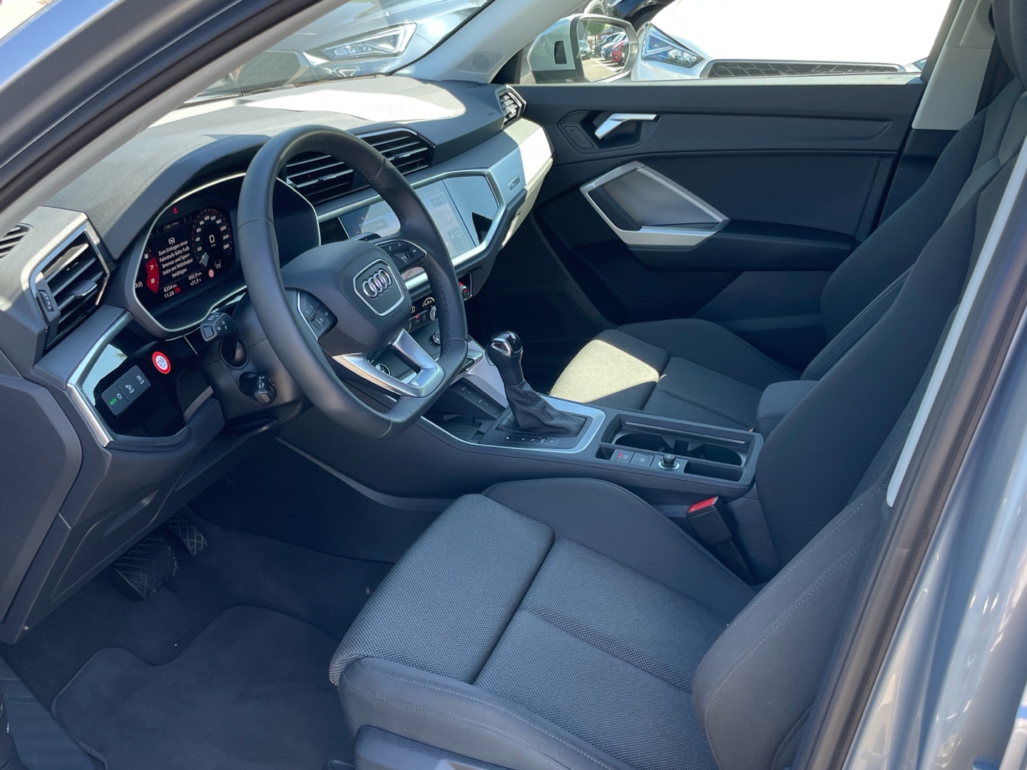 Bild über Audi Q3 TFSI 110 kW S tronic - für weitere Informationen kontaktieren Sie den Audi Partner