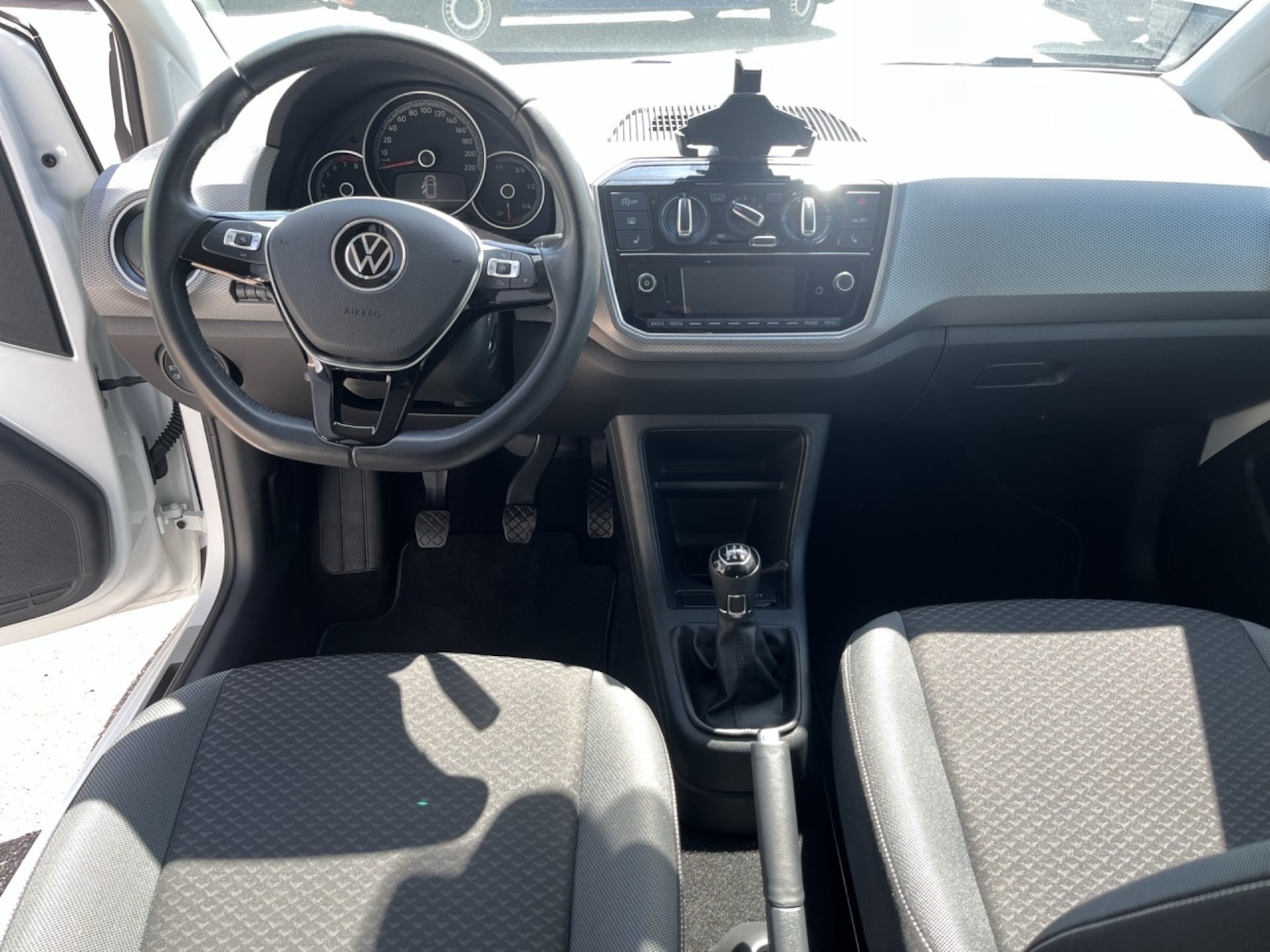 Volkswagen up! ACTIVE