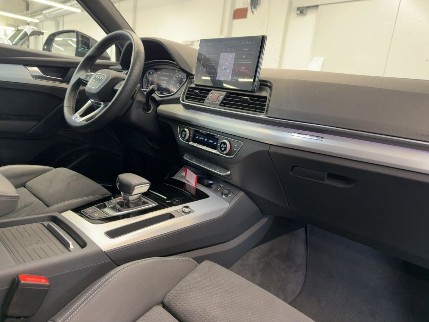 Bild über Audi Q5 40 TDI quattro 150 kW S tronic - für weitere Informationen kontaktieren Sie den Audi Partner