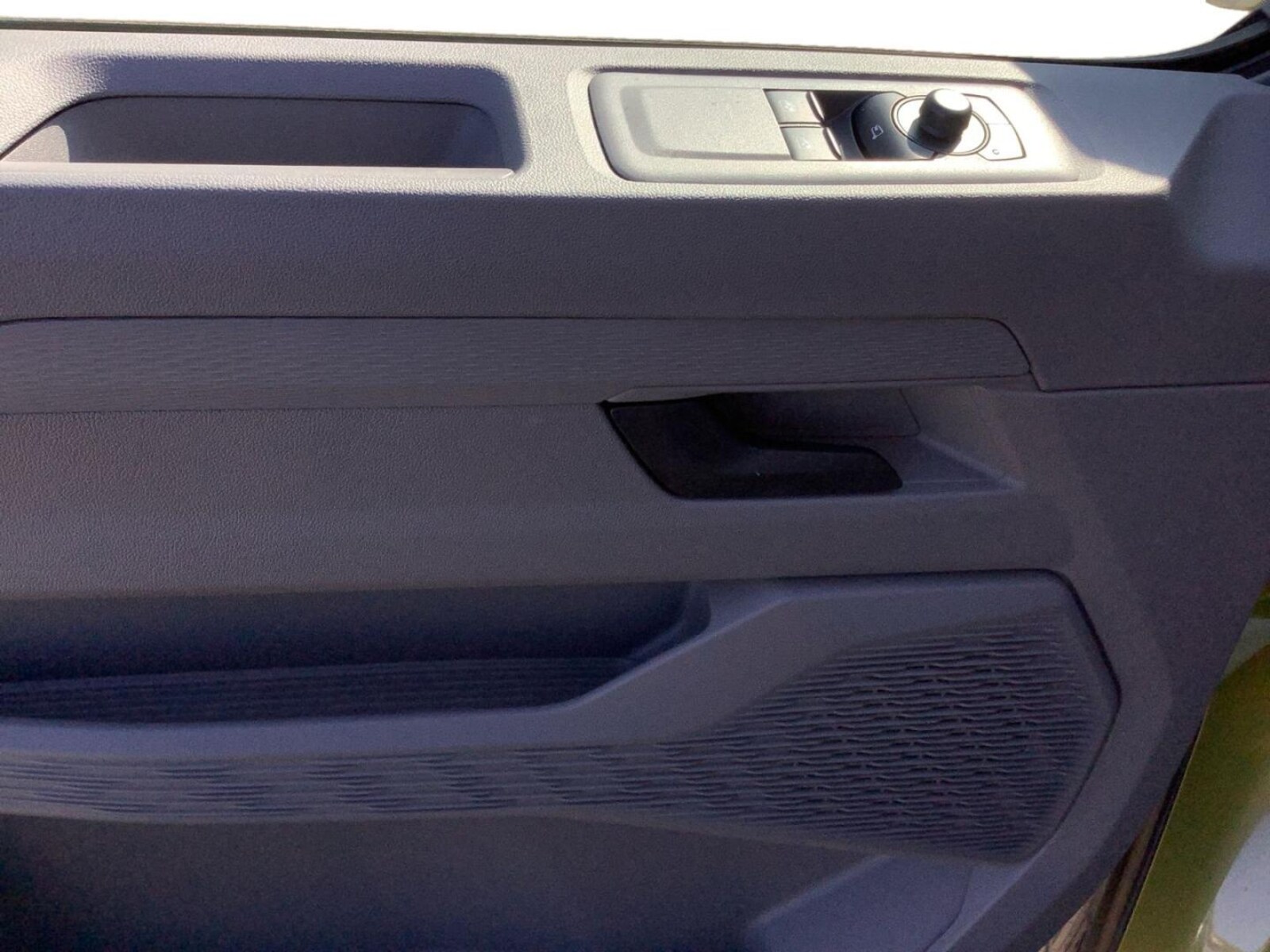 Volkswagen Transporter Kasten kurzer Radstand – Bild 15