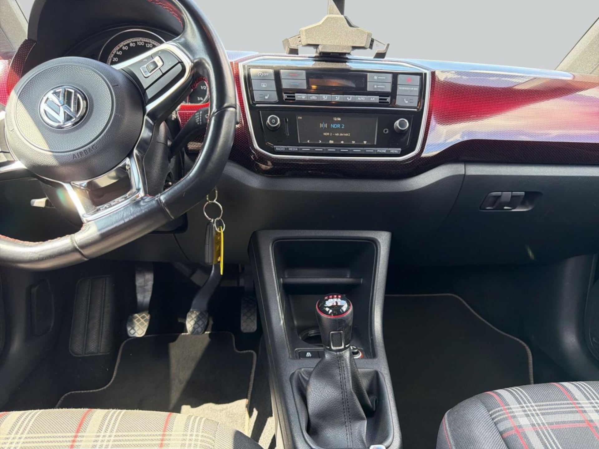 Volkswagen up! GTI