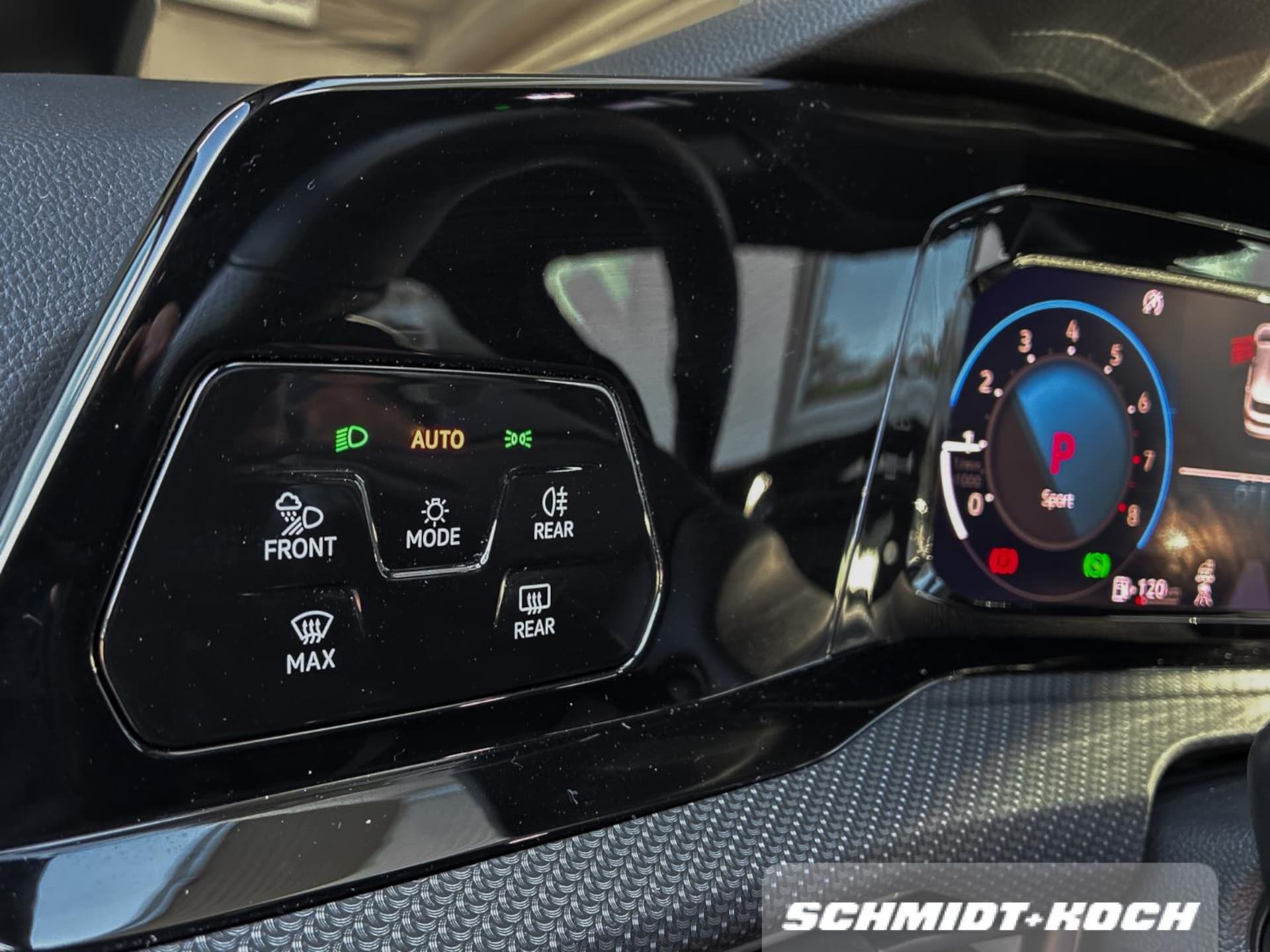 Volkswagen Golf R-Line